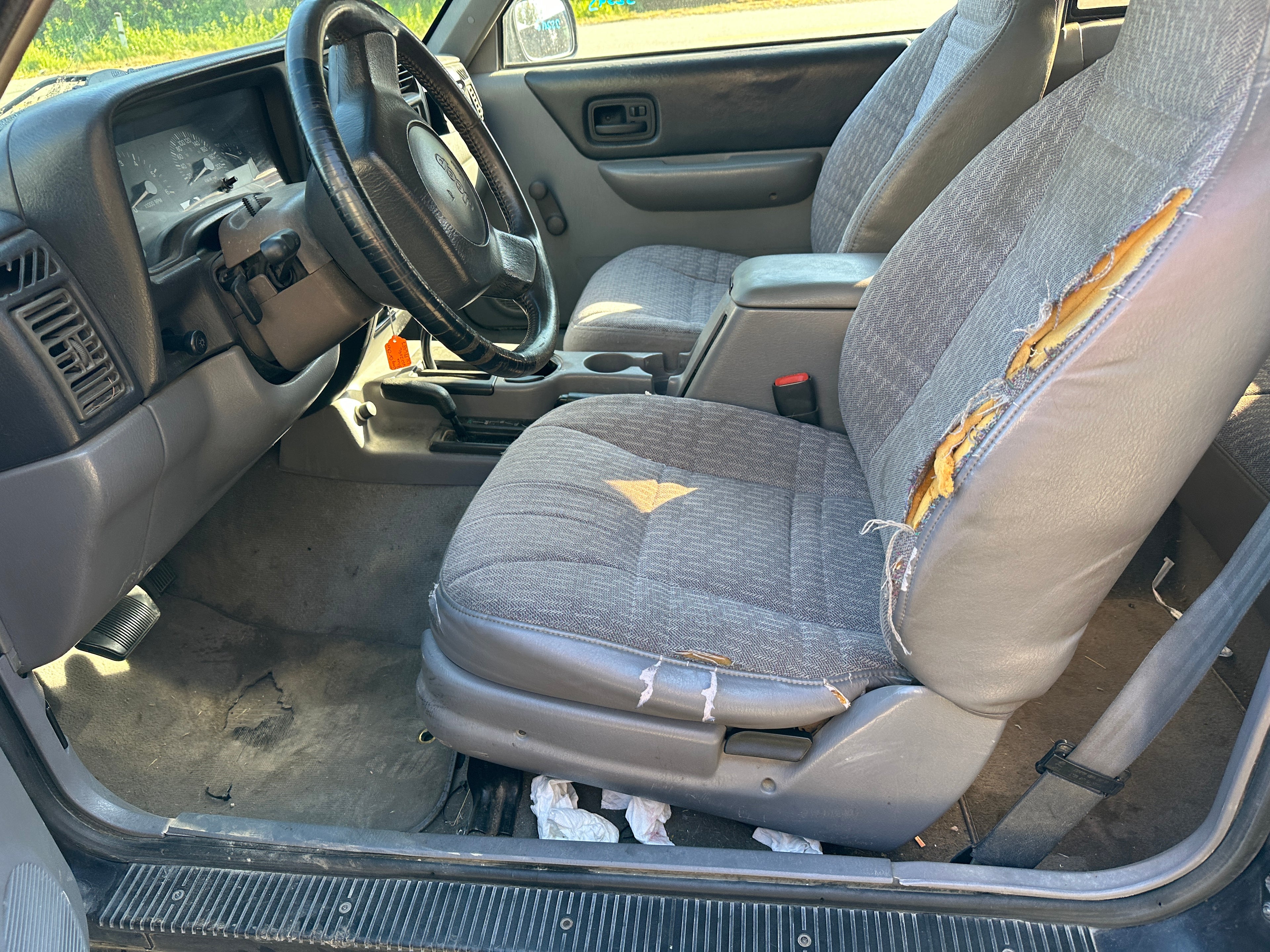 1998 Jeep Cherokee Sport 4.0 – J2545