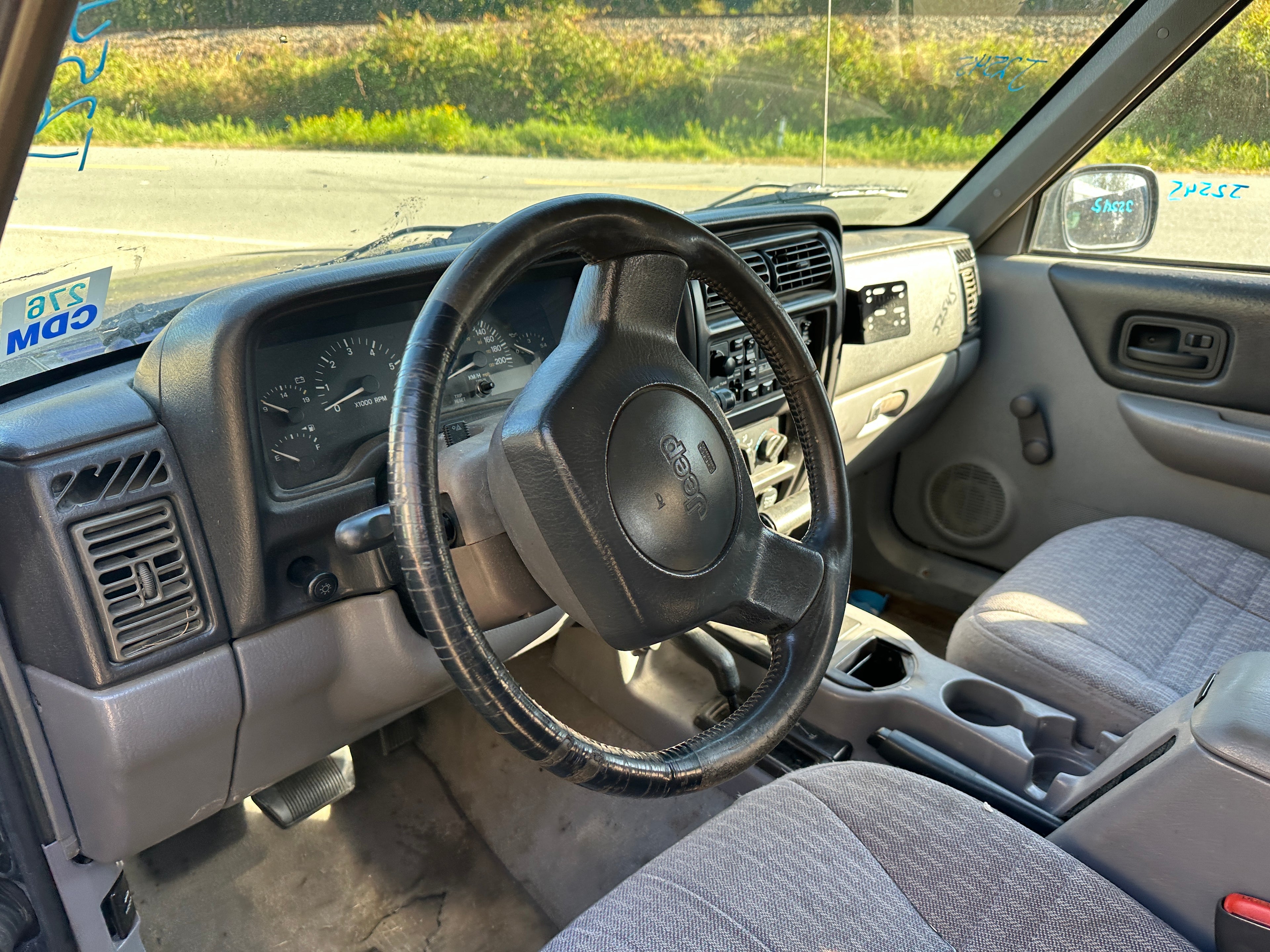 1998 Jeep Cherokee Sport 4.0 – J2545