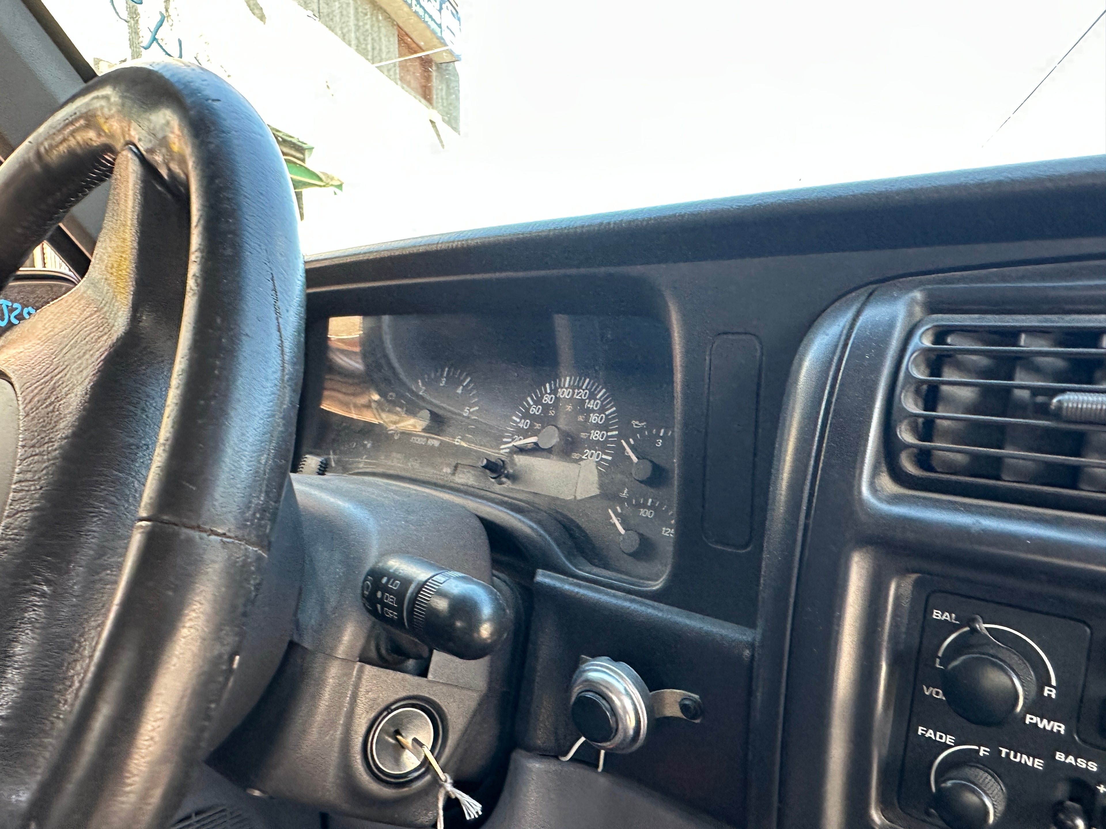 1998 Jeep Cherokee Sport 4.0 – J2545