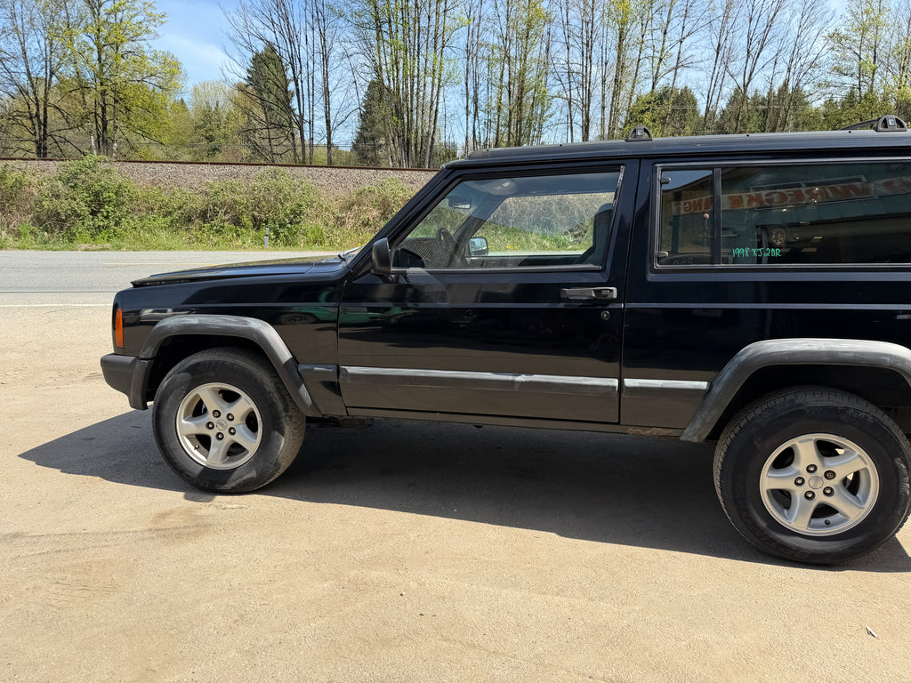 1998 Jeep Cherokee XJ Sport 4.0 – J2618