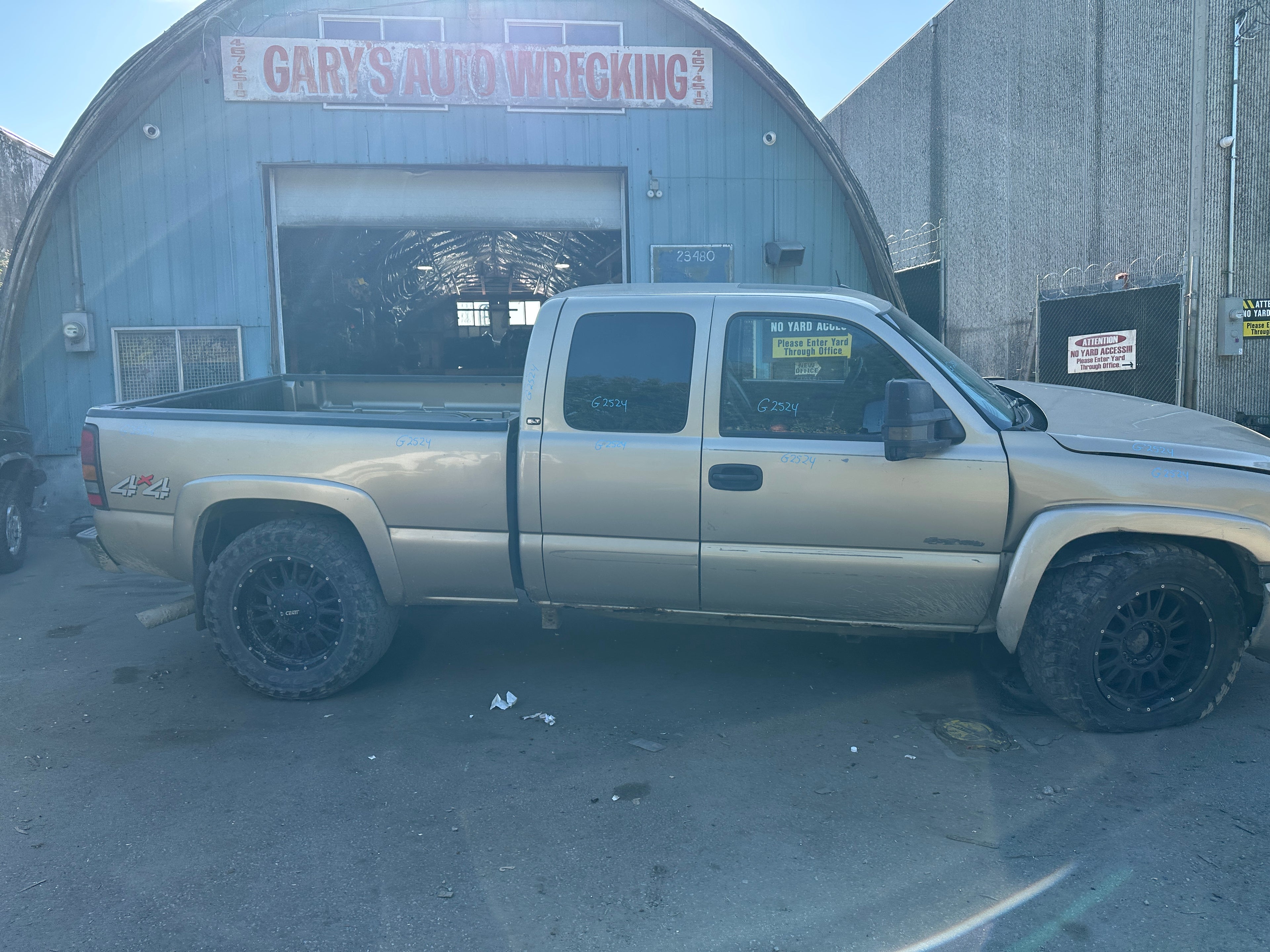 2005 GMC Sierra K2500HD 6.6 LLY Duramax – G2524