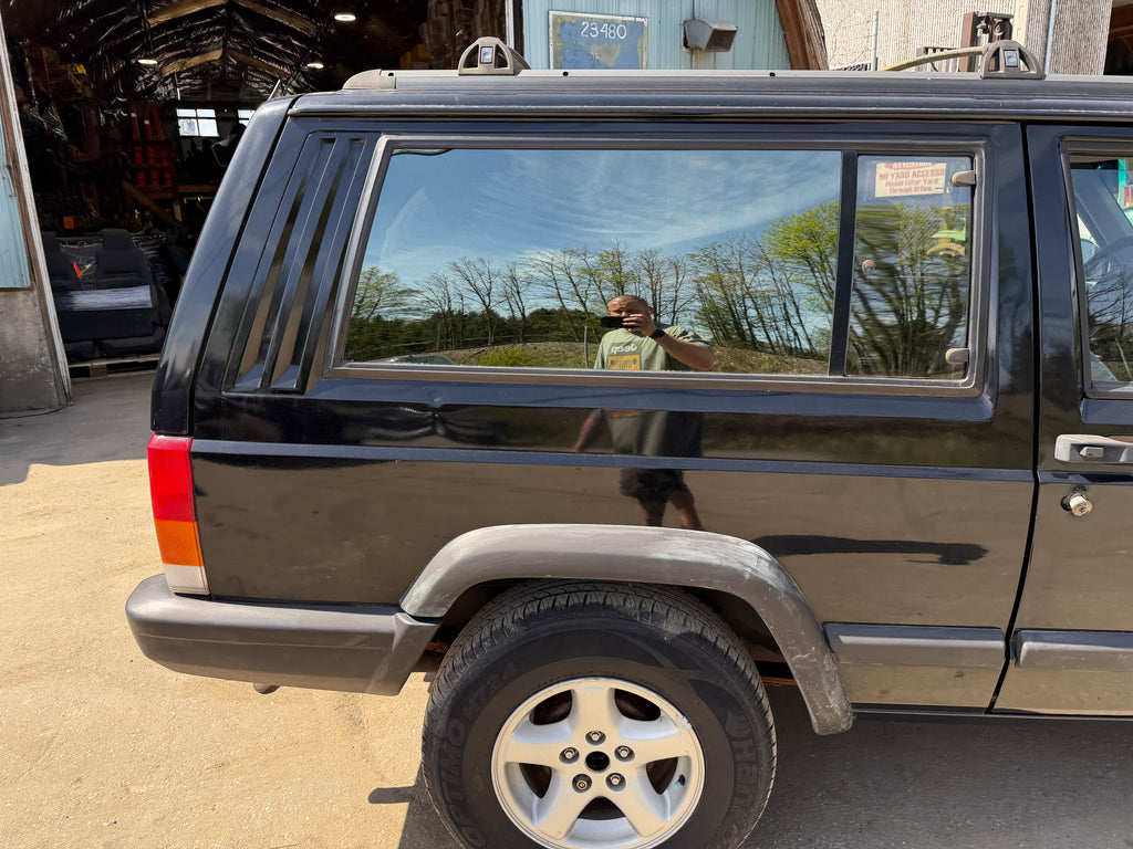 1998 Jeep Cherokee XJ Sport 4.0 – J2618