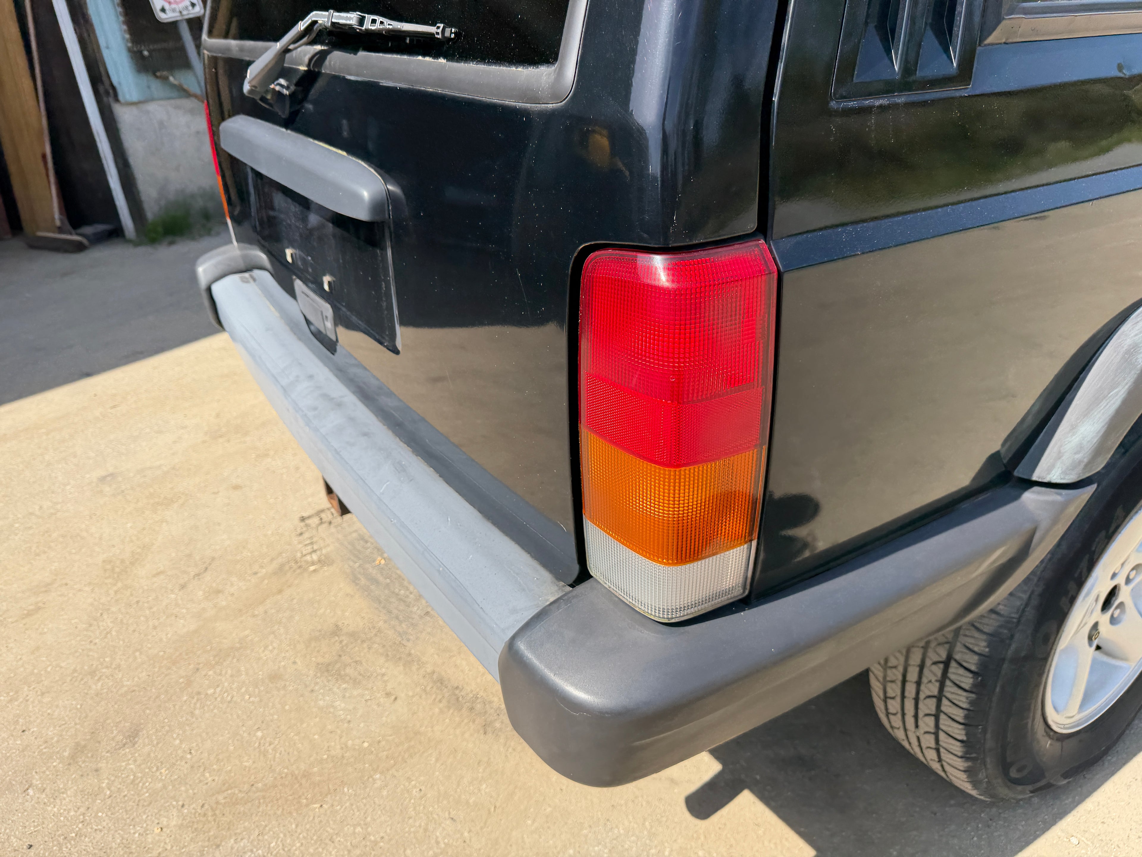 1998 Jeep Cherokee XJ Sport 4.0 – J2618
