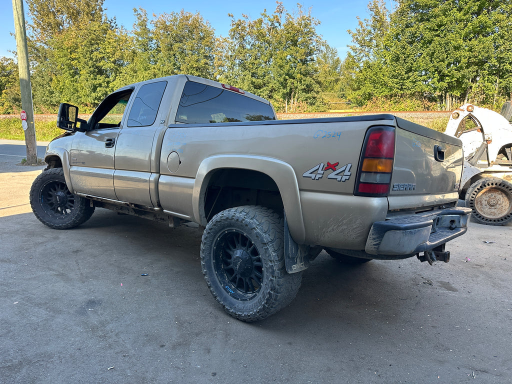 2005 GMC Sierra K2500HD 6.6 LLY Duramax – G2524