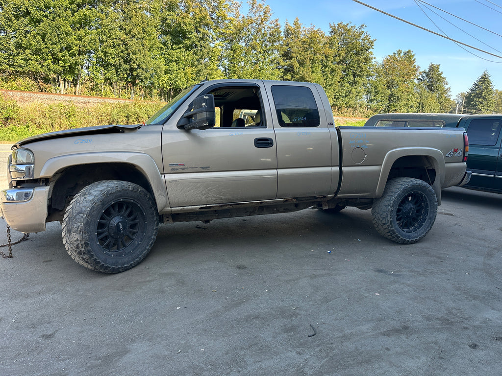 2005 GMC Sierra K2500HD 6.6 LLY Duramax – G2524