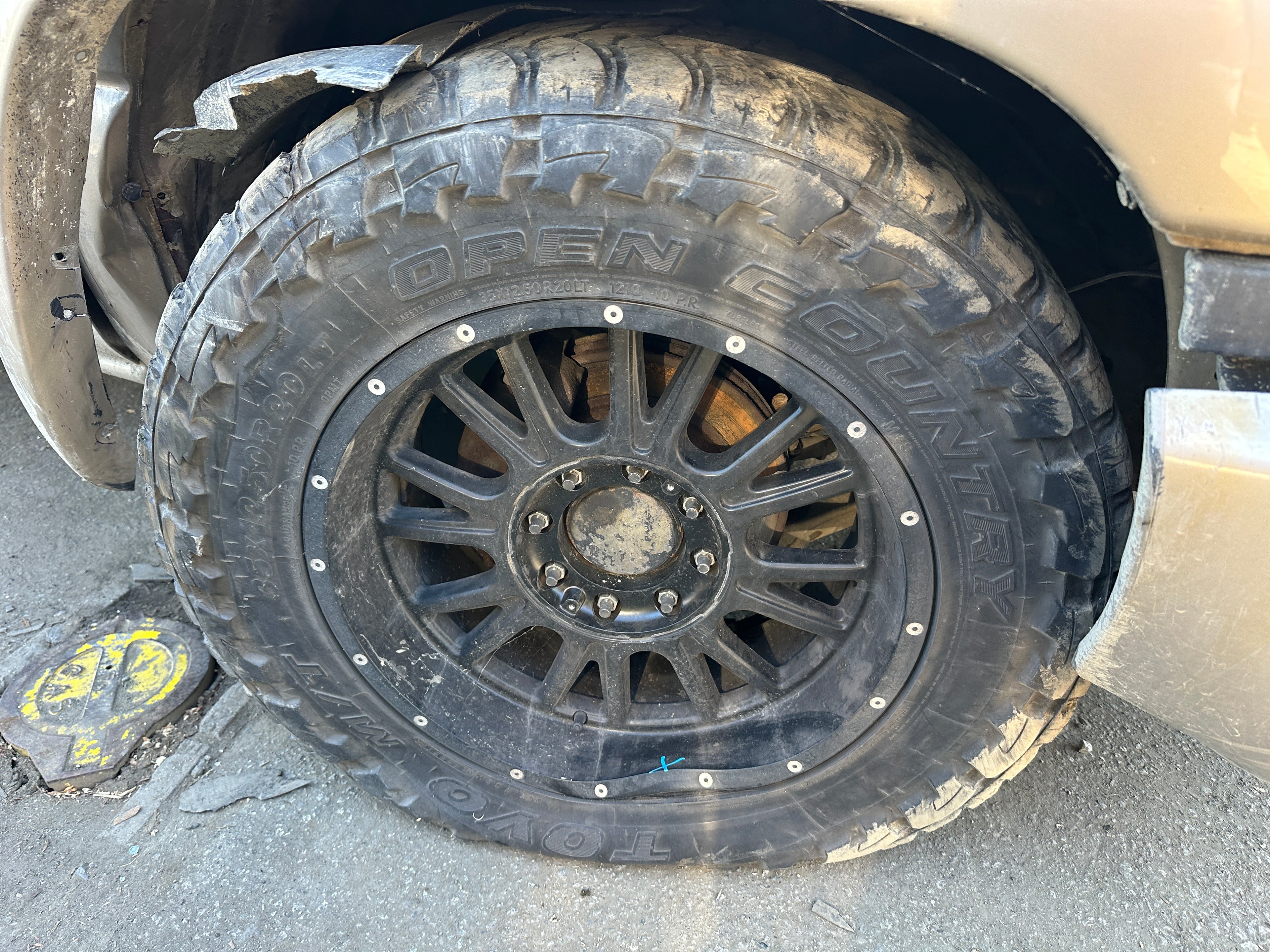 2005 GMC Sierra K2500HD 6.6 LLY Duramax – G2524