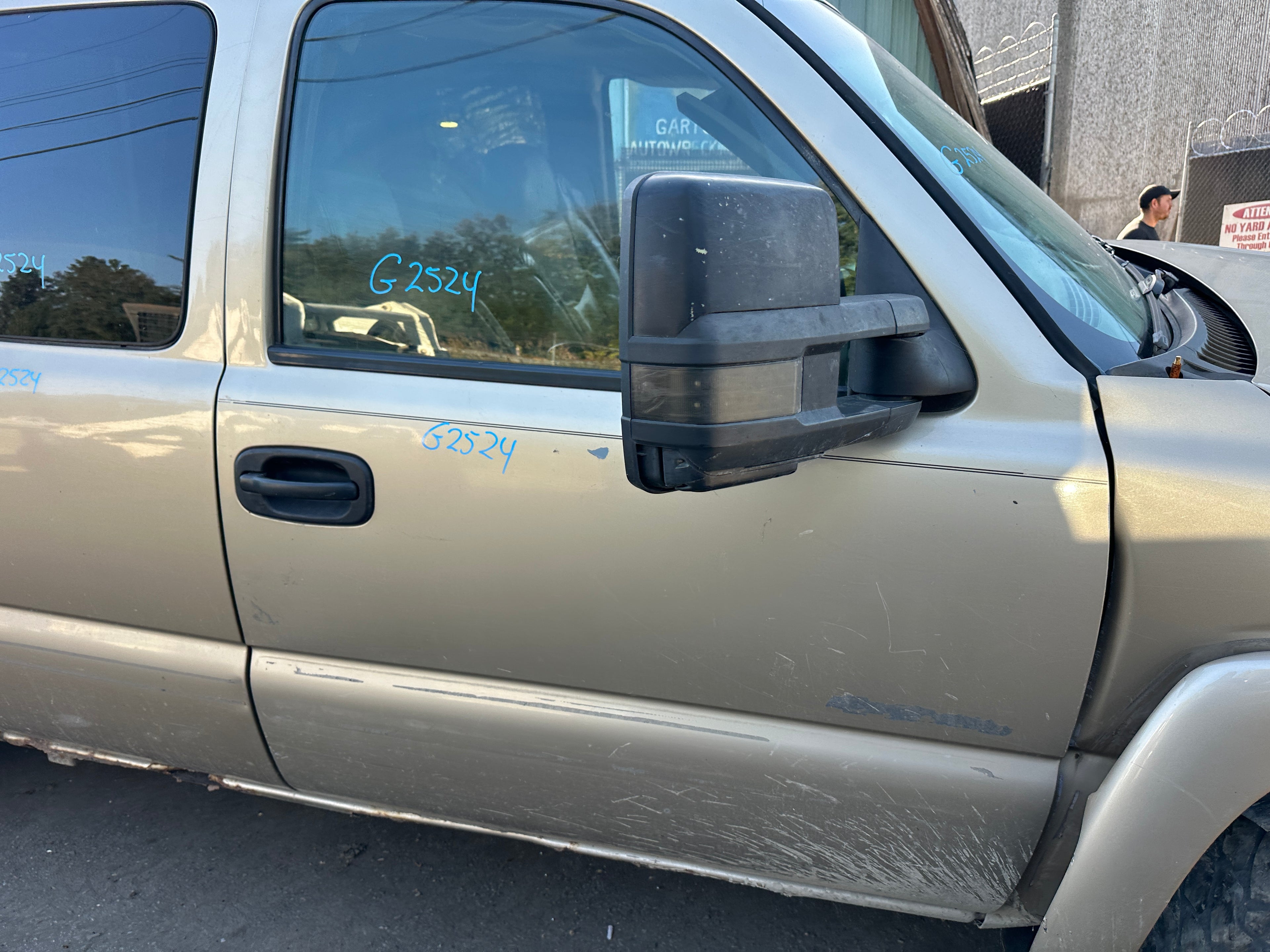 2005 GMC Sierra K2500HD 6.6 LLY Duramax – G2524