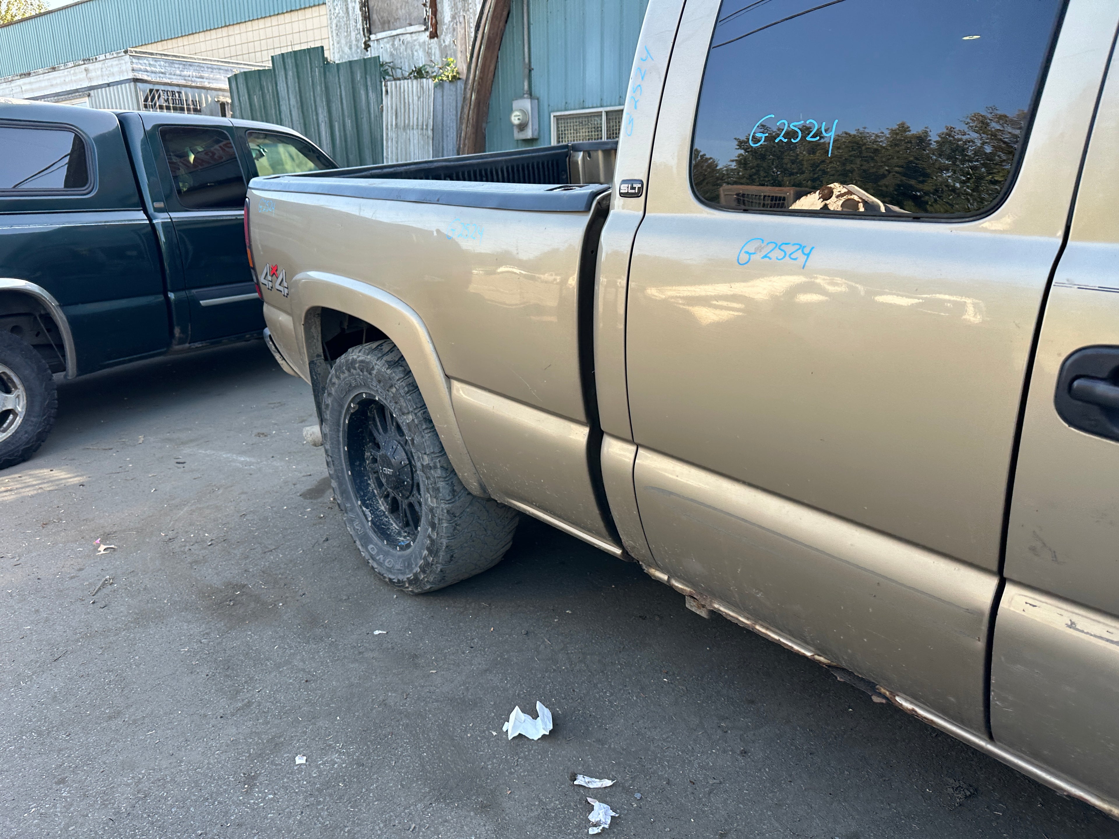 2005 GMC Sierra K2500HD 6.6 LLY Duramax – G2524