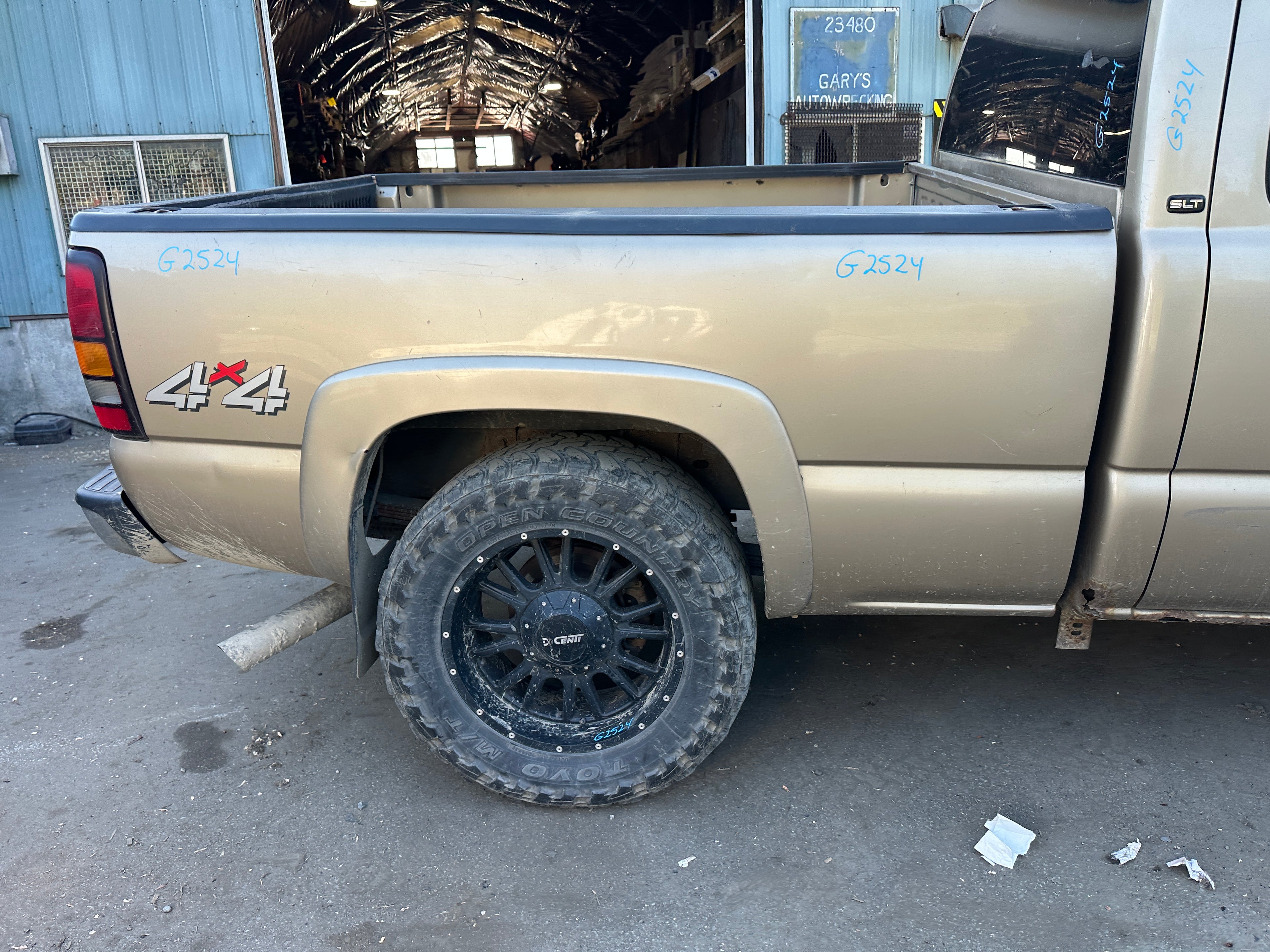 2005 GMC Sierra K2500HD 6.6 LLY Duramax – G2524