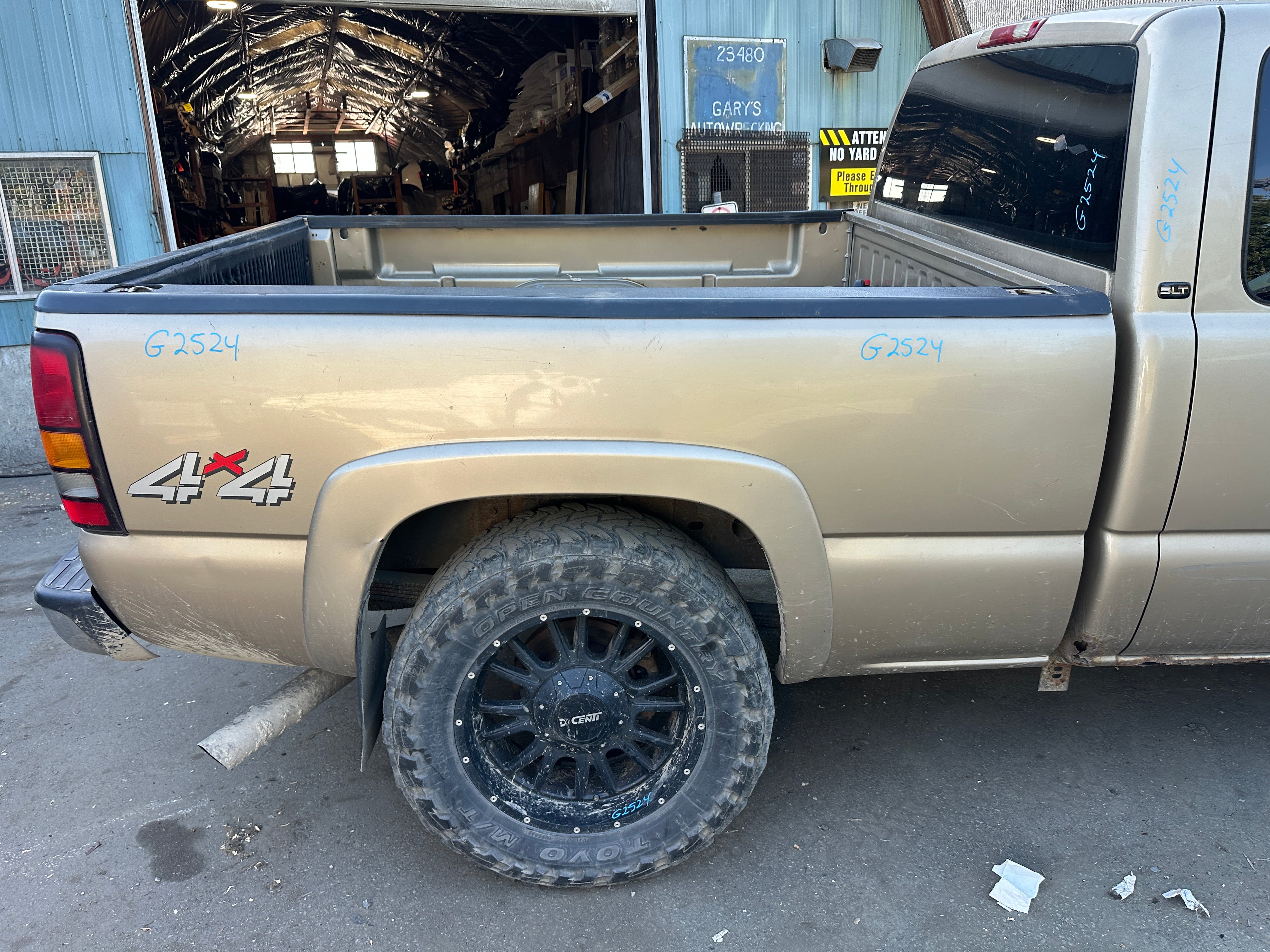 2005 GMC Sierra K2500HD 6.6 LLY Duramax – G2524