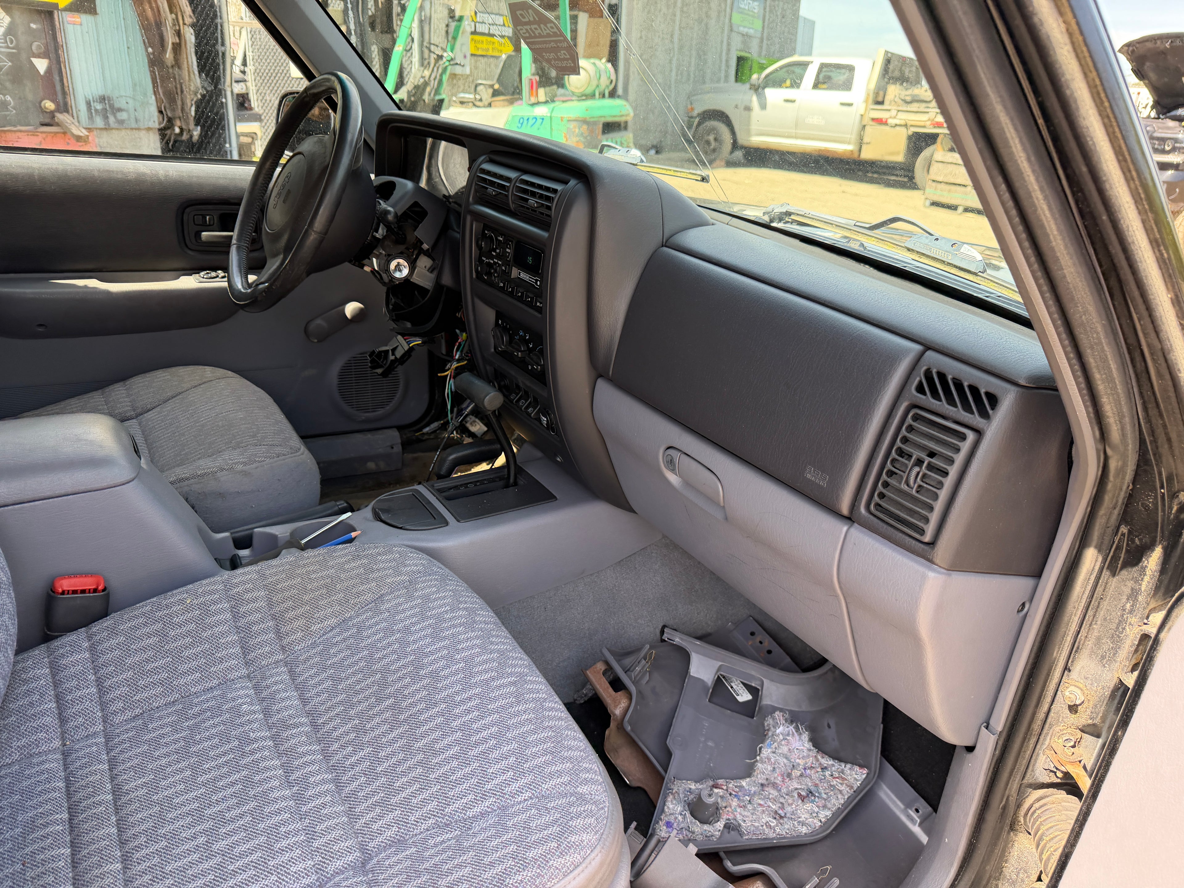 1998 Jeep Cherokee XJ Sport 4.0 – J2618