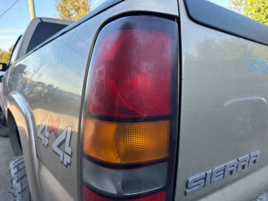 2005 GMC Sierra K2500HD 6.6 LLY Duramax – G2524