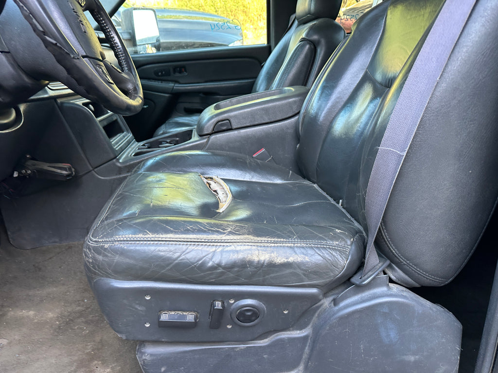 2005 GMC Sierra K2500HD 6.6 LLY Duramax – G2524