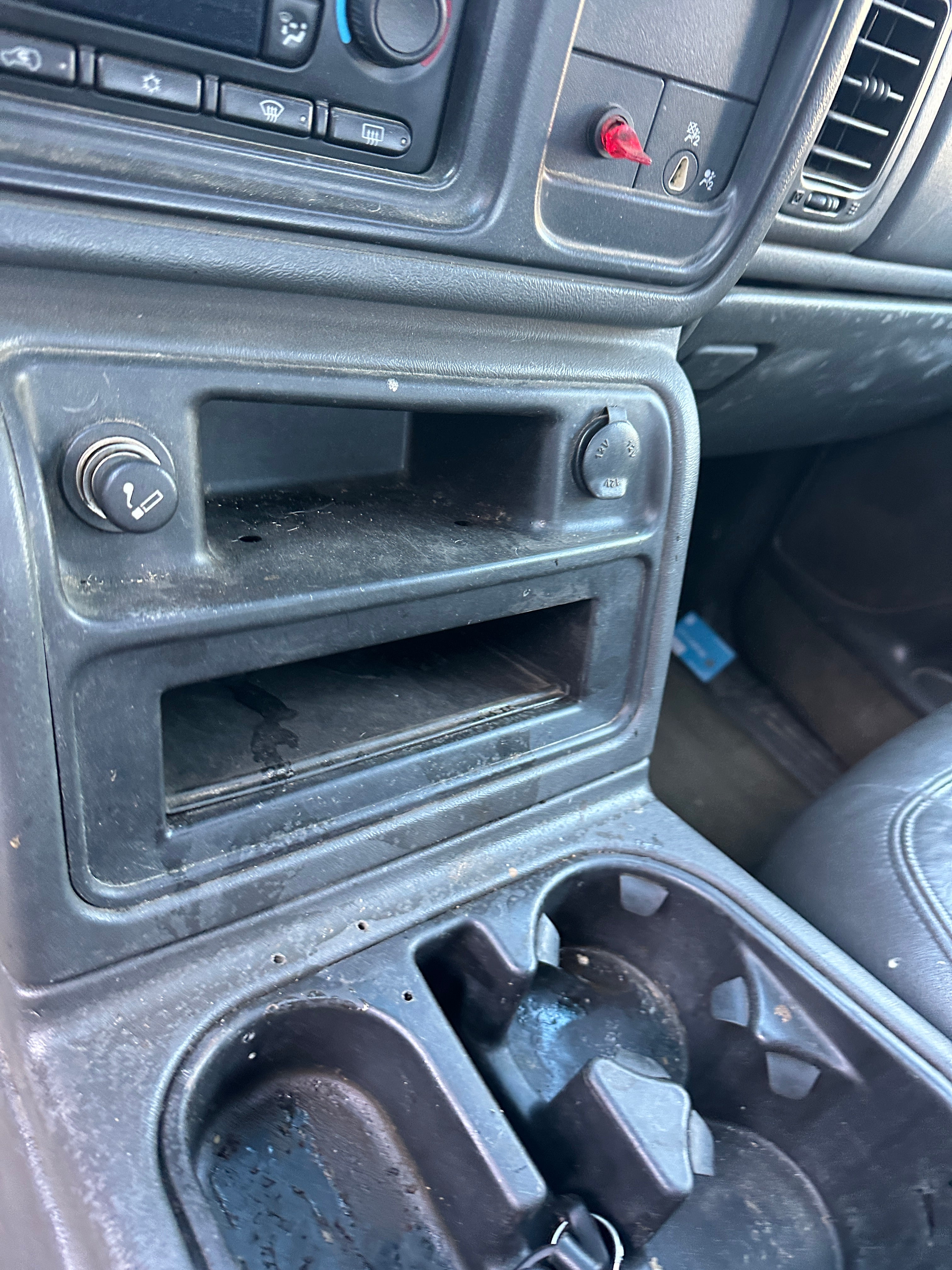 2005 GMC Sierra K2500HD 6.6 LLY Duramax – G2524