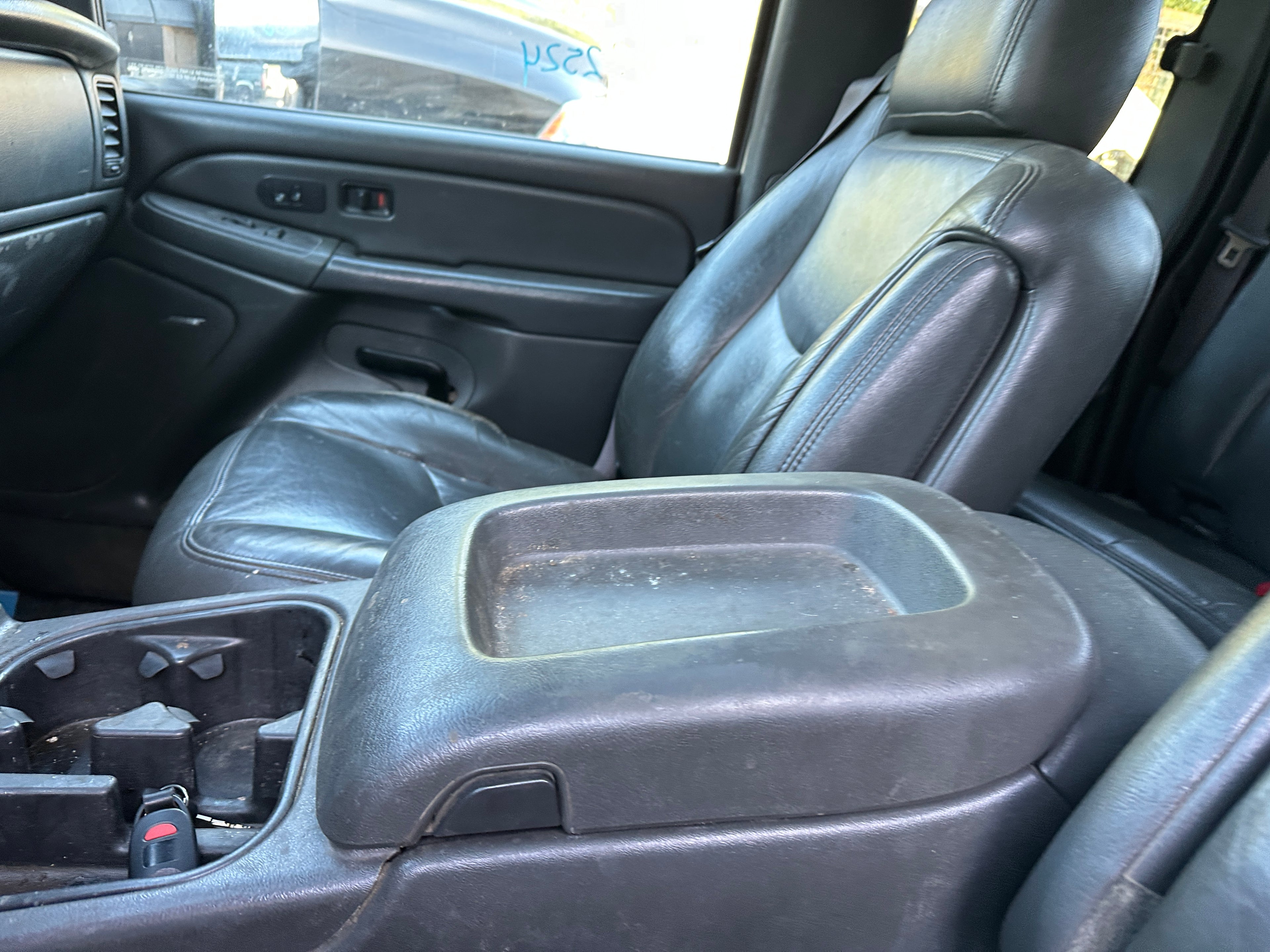 2005 GMC Sierra K2500HD 6.6 LLY Duramax – G2524