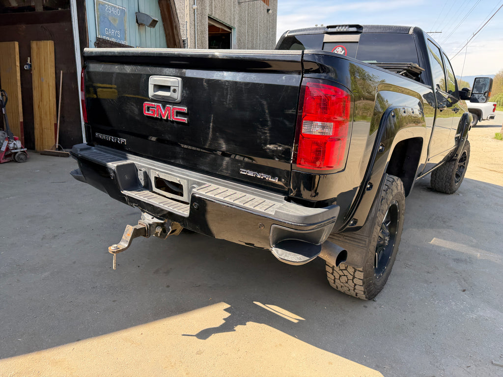 2019 GMC Sierra 3500HD Denali 6.6 L5P Duramax – G2611