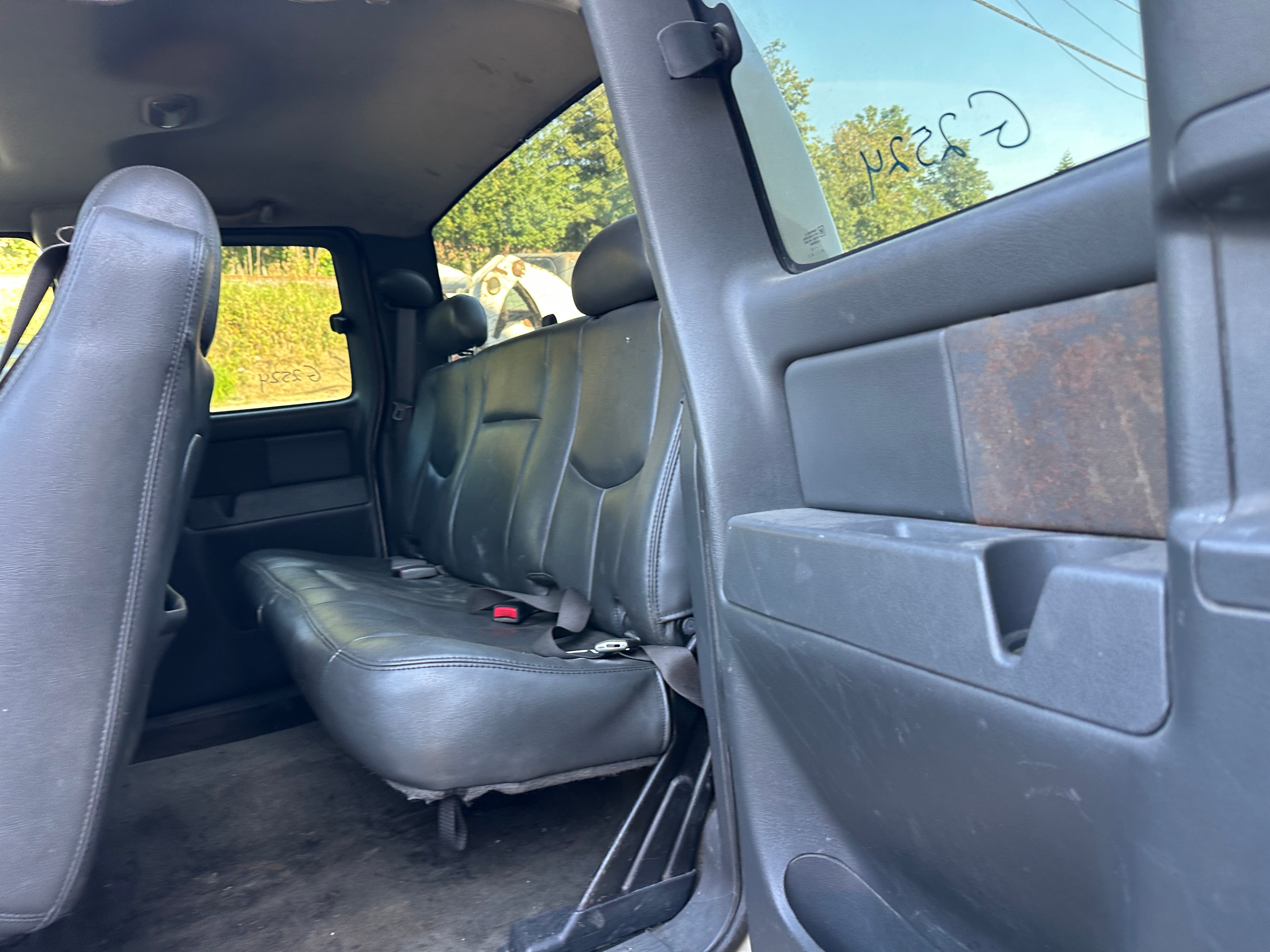 2005 GMC Sierra K2500HD 6.6 LLY Duramax – G2524