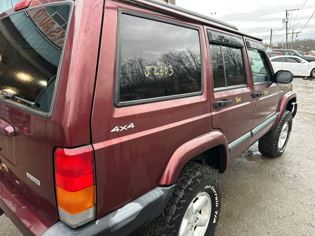 2000 Jeep Cherokee XJ Sport 4.0 – J2603