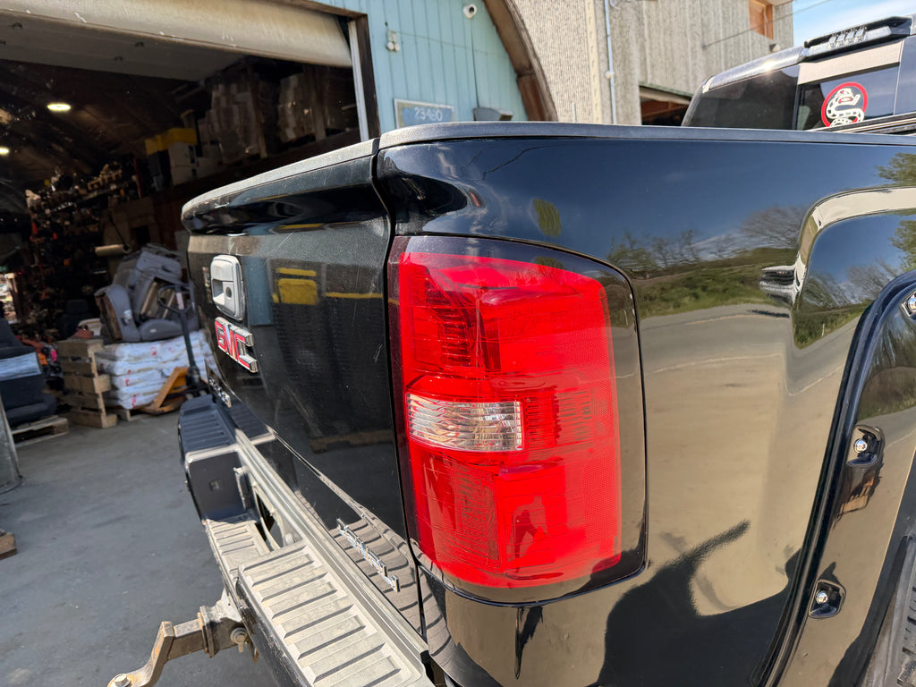 2019 GMC Sierra 3500HD Denali 6.6 L5P Duramax – G2611