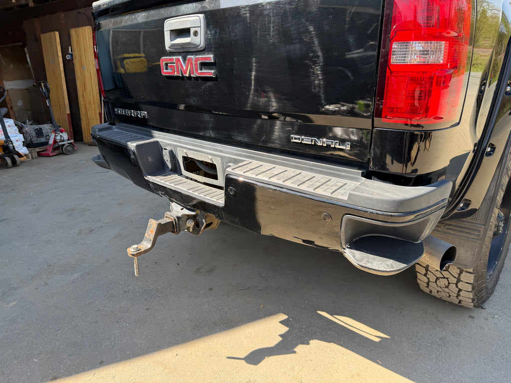 2019 GMC Sierra 3500HD Denali 6.6 L5P Duramax – G2611