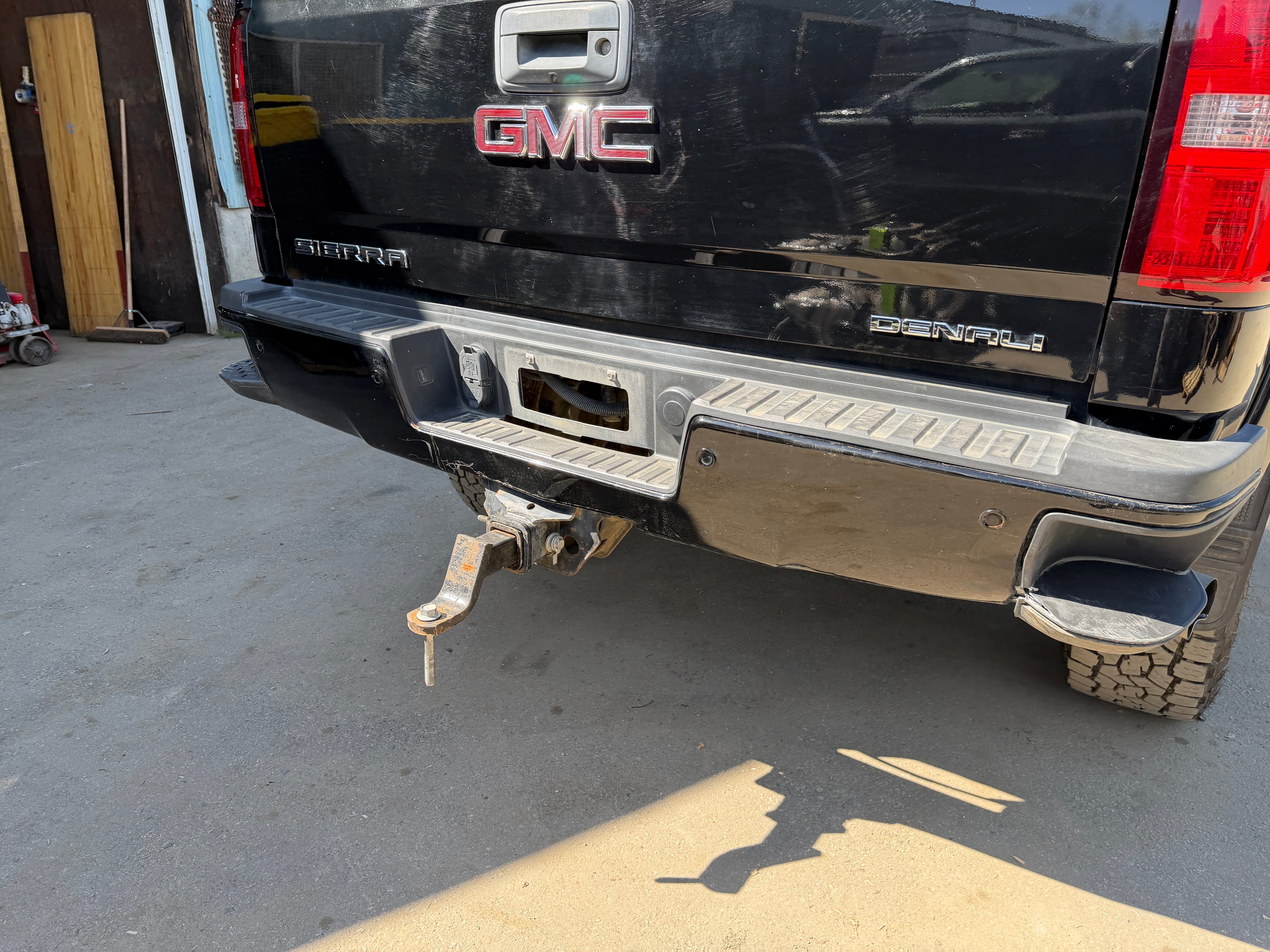 2019 GMC Sierra 3500HD Denali 6.6 L5P Duramax – G2611