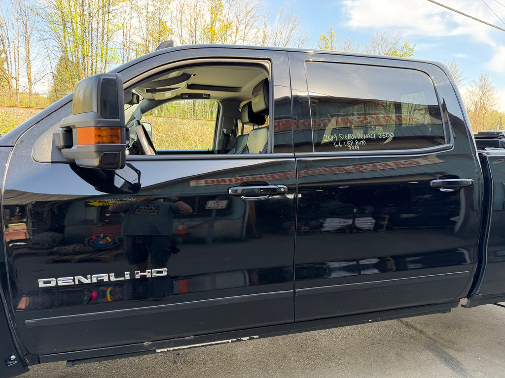 2019 GMC Sierra 3500HD Denali 6.6 L5P Duramax – G2611