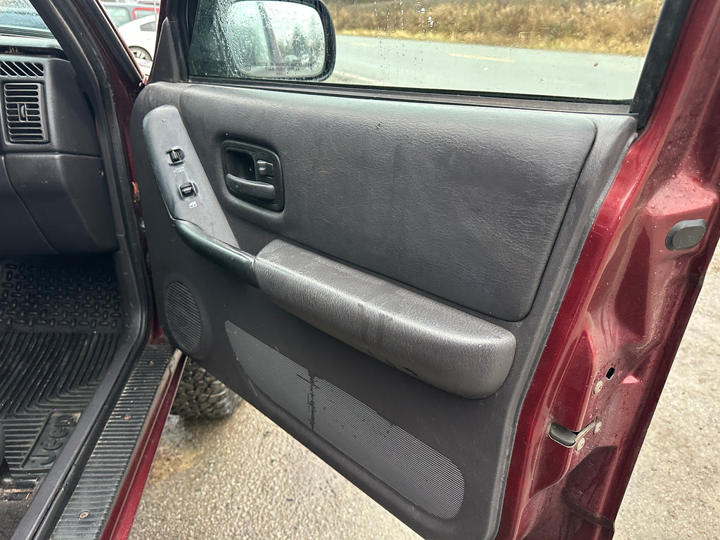 2000 Jeep Cherokee XJ Sport 4.0 – J2603