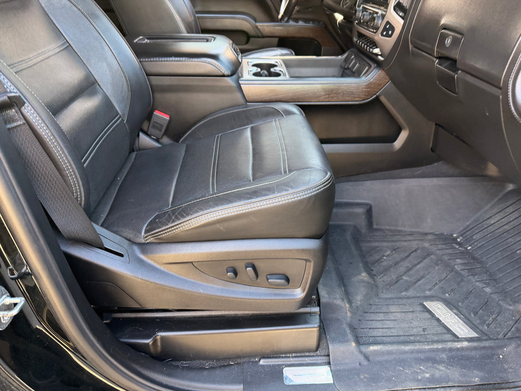 2019 GMC Sierra 3500HD Denali 6.6 L5P Duramax – G2611