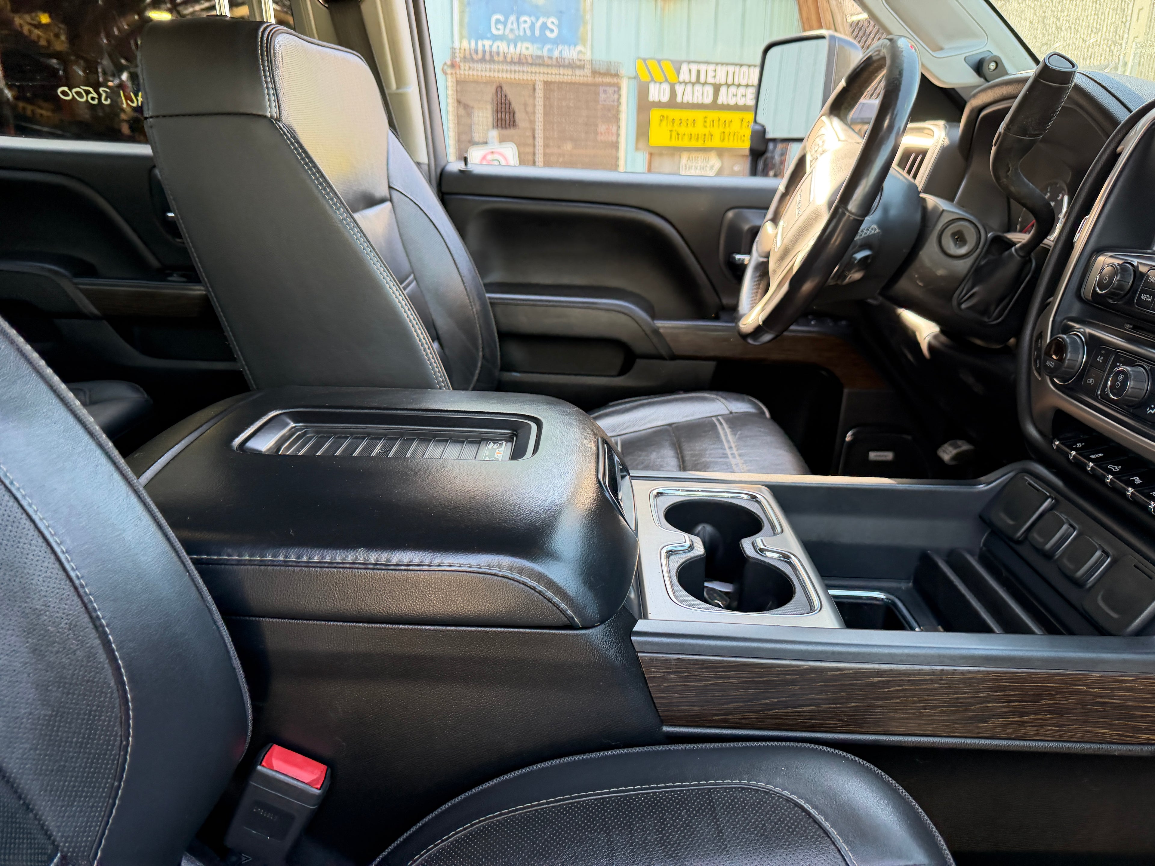 2019 GMC Sierra 3500HD Denali 6.6 L5P Duramax – G2611