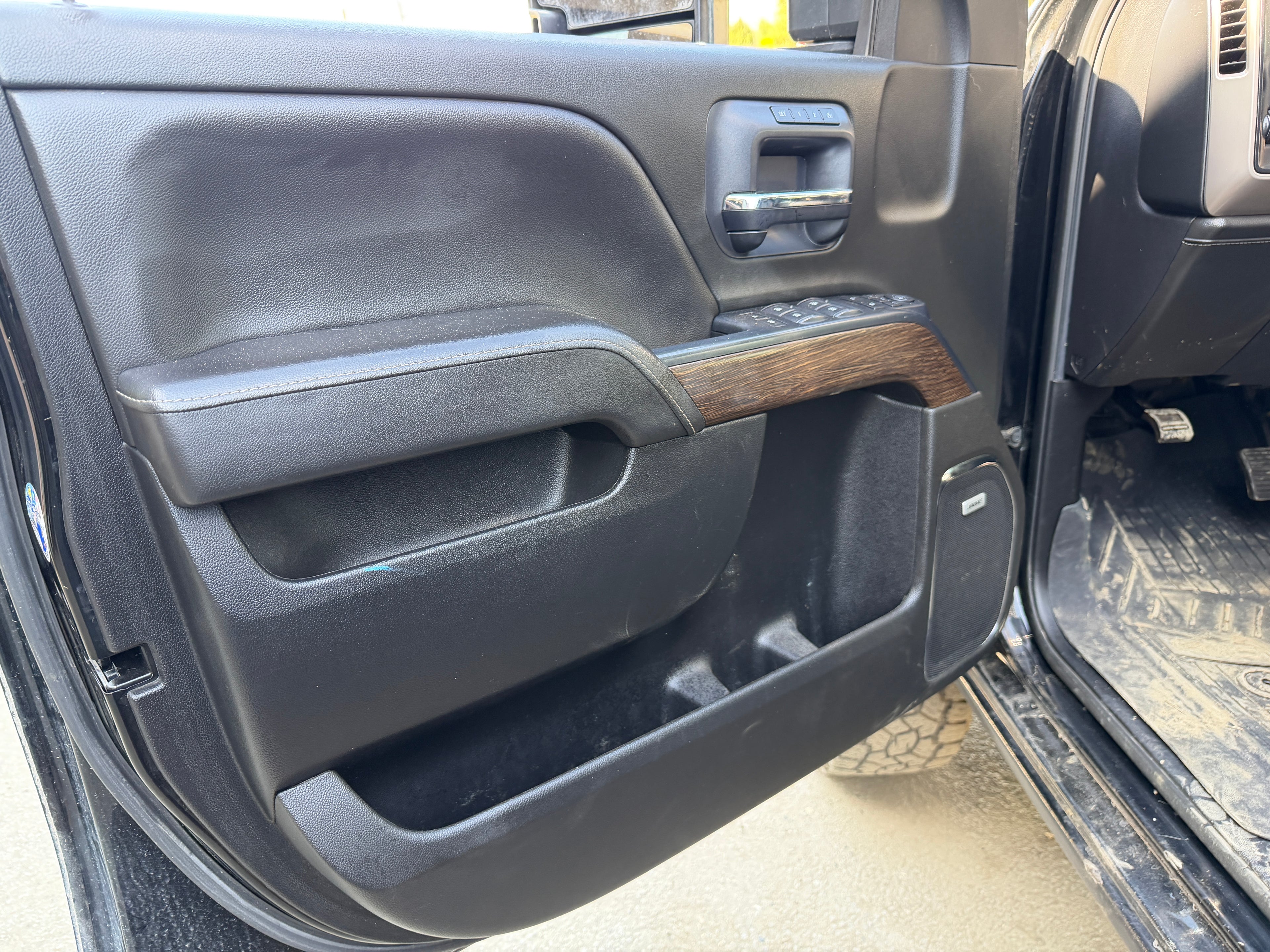 2019 GMC Sierra 3500HD Denali 6.6 L5P Duramax – G2611