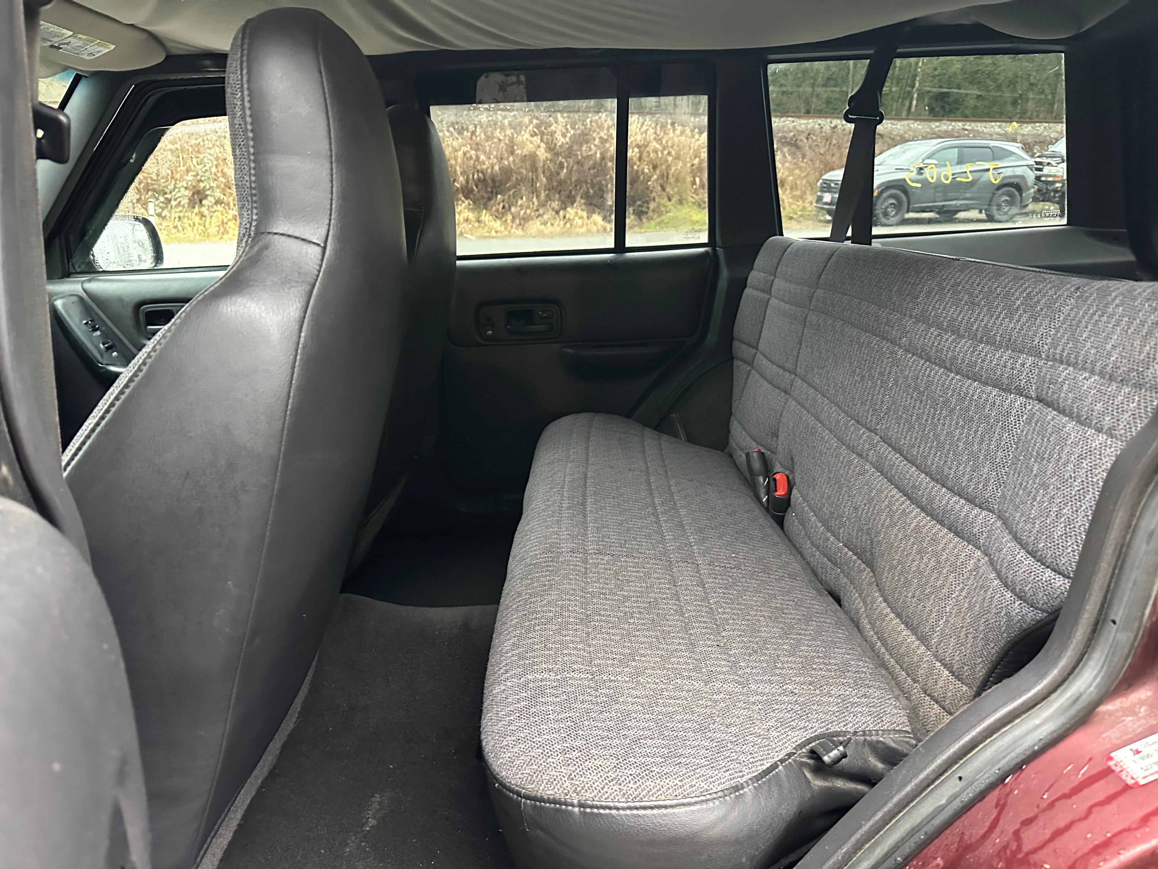 2000 Jeep Cherokee XJ Sport 4.0 – J2603