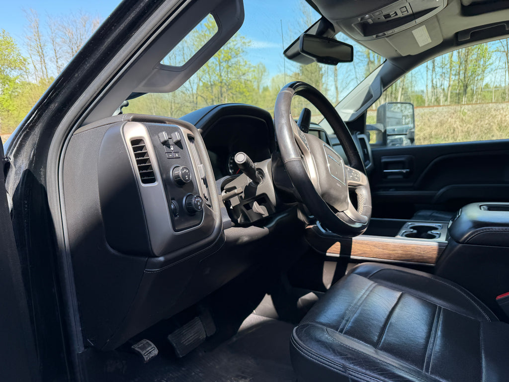 2019 GMC Sierra 3500HD Denali 6.6 L5P Duramax – G2611