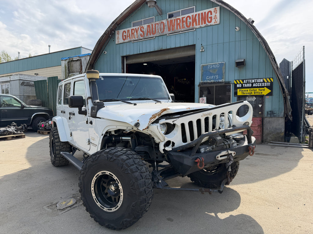 2015 Jeep Wrangler JK Unlimited Sahara 3.6 – J2616