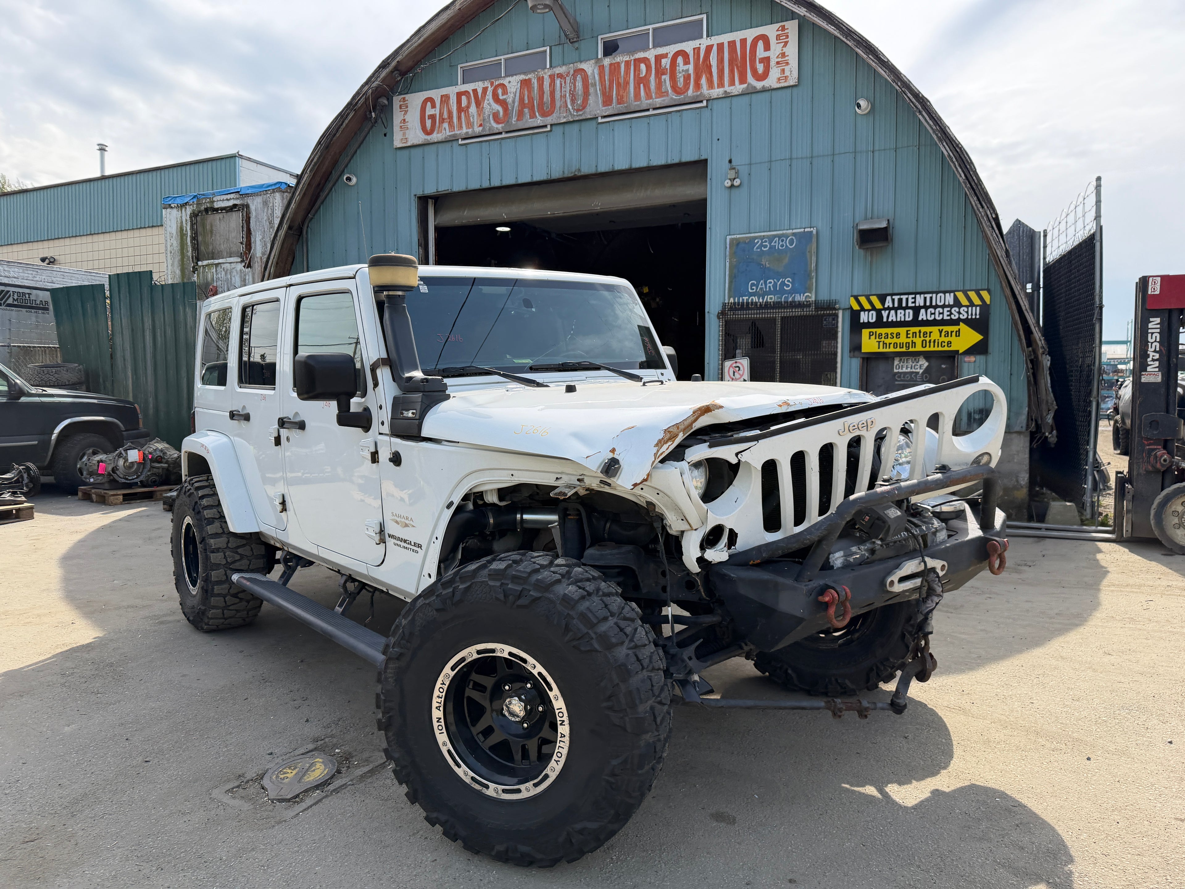 2015 Jeep Wrangler JK Unlimited Sahara 3.6 – J2616