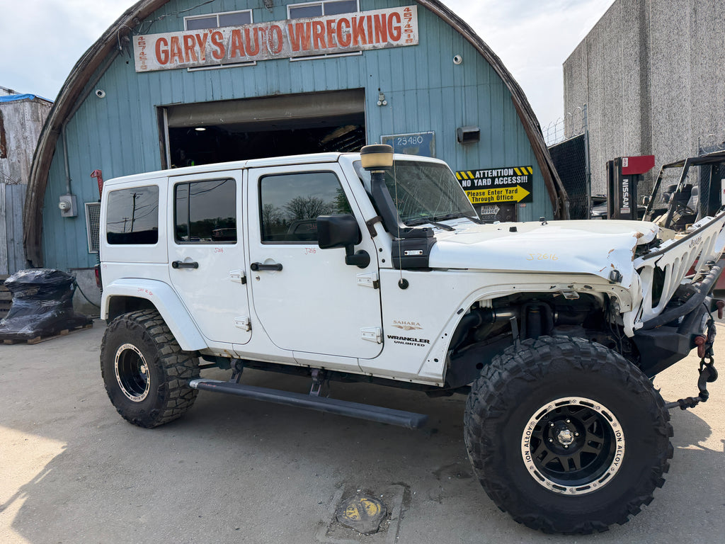 2015 Jeep Wrangler JK Unlimited Sahara 3.6 – J2616