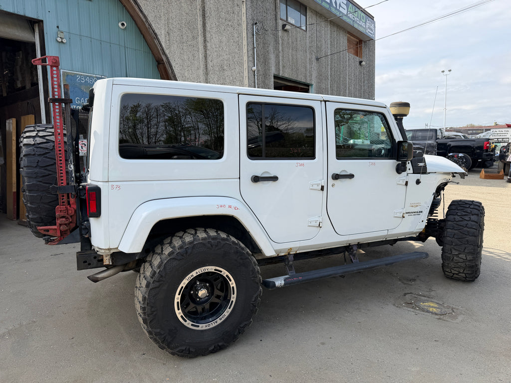 2015 Jeep Wrangler JK Unlimited Sahara 3.6 – J2616