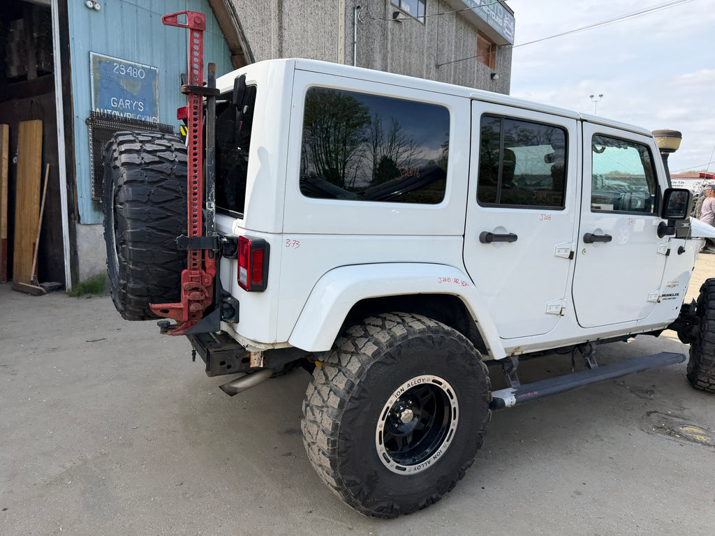 2015 Jeep Wrangler JK Unlimited Sahara 3.6 – J2616
