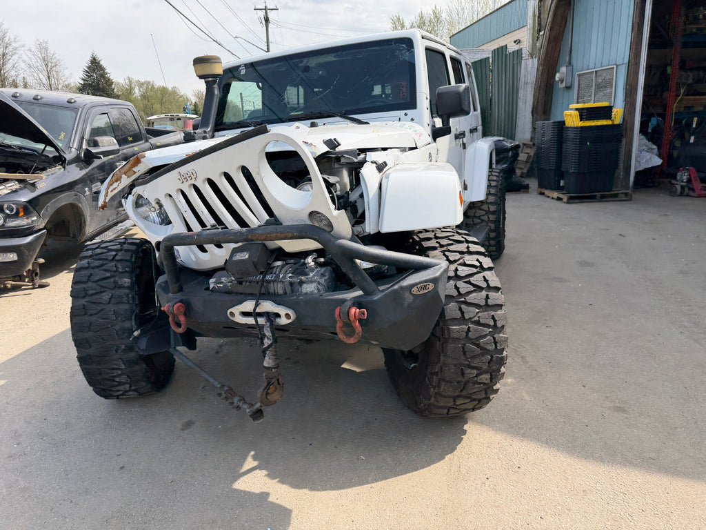 2015 Jeep Wrangler JK Unlimited Sahara 3.6 – J2616