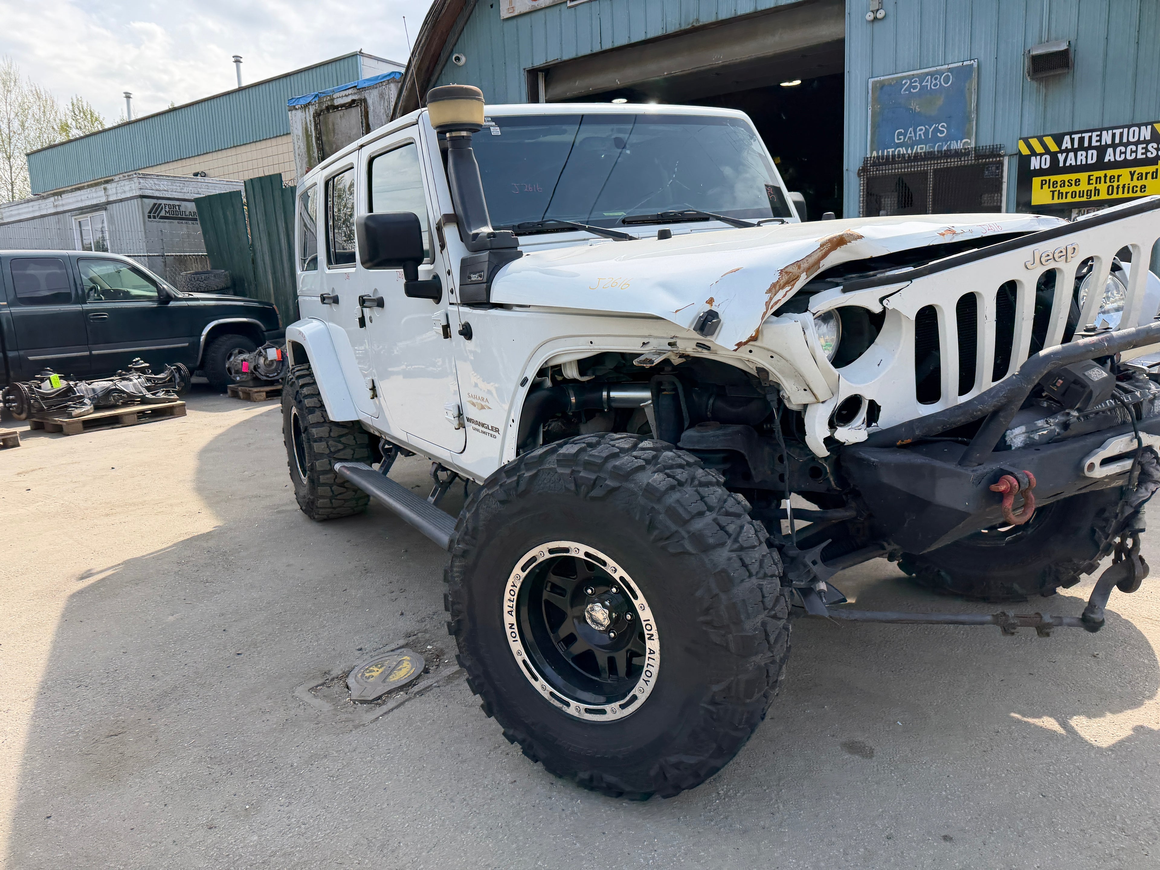 2015 Jeep Wrangler JK Unlimited Sahara 3.6 – J2616