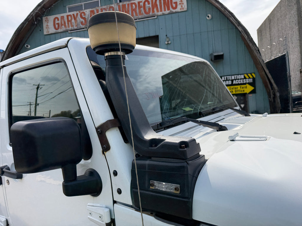 2015 Jeep Wrangler JK Unlimited Sahara 3.6 – J2616