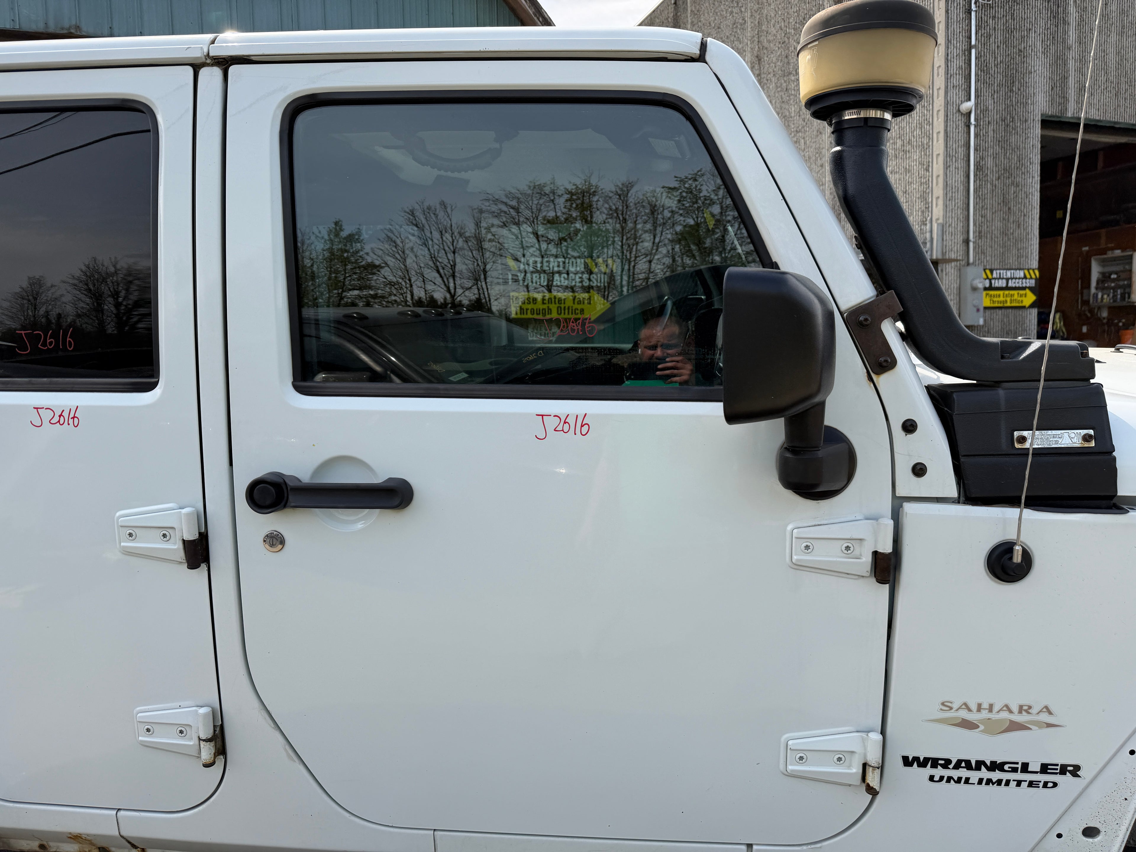 2015 Jeep Wrangler JK Unlimited Sahara 3.6 – J2616