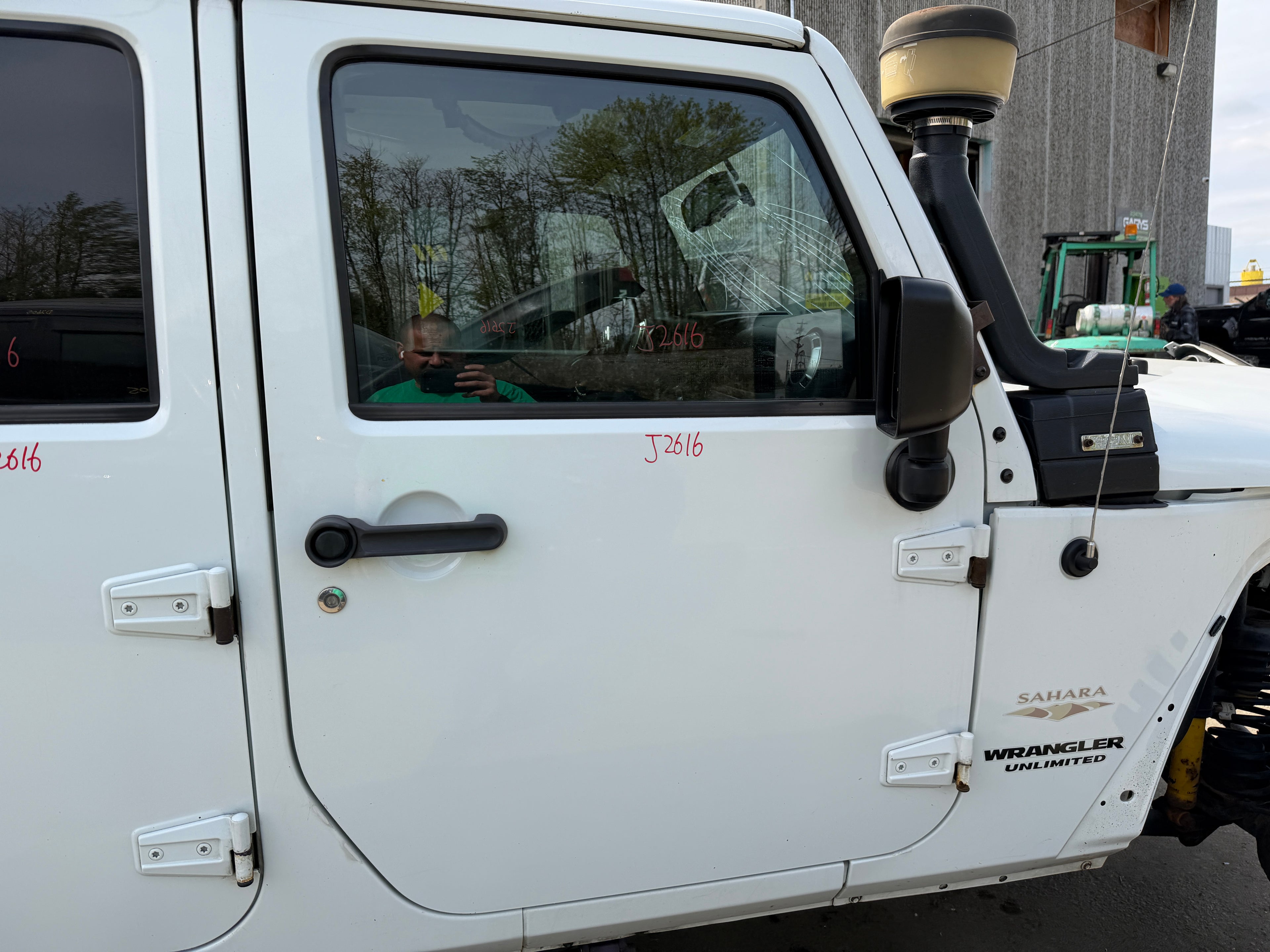 2015 Jeep Wrangler JK Unlimited Sahara 3.6 – J2616