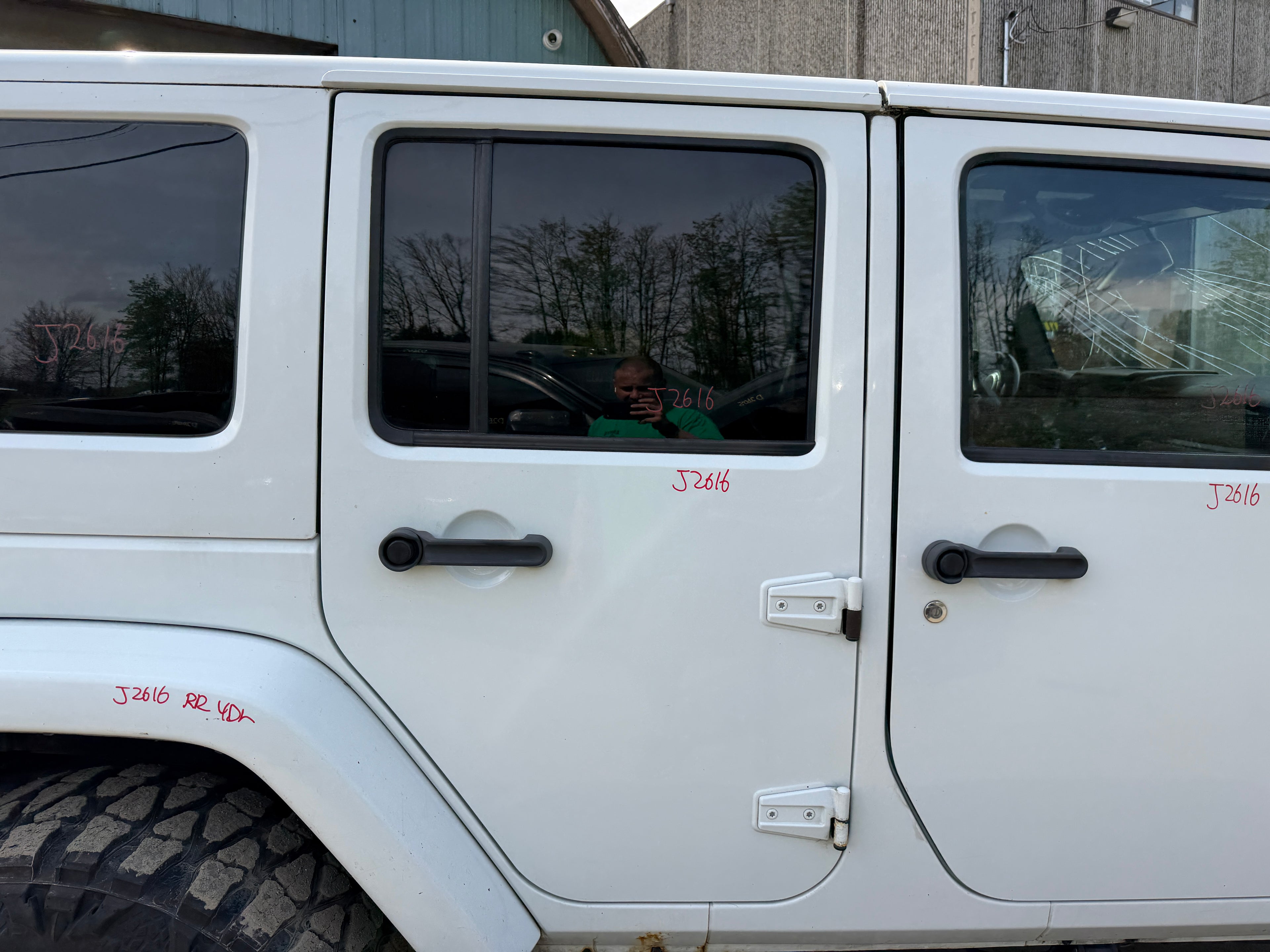 2015 Jeep Wrangler JK Unlimited Sahara 3.6 – J2616
