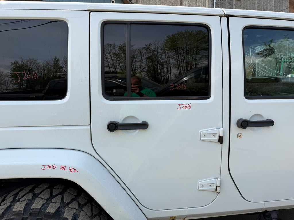 2015 Jeep Wrangler JK Unlimited Sahara 3.6 – J2616