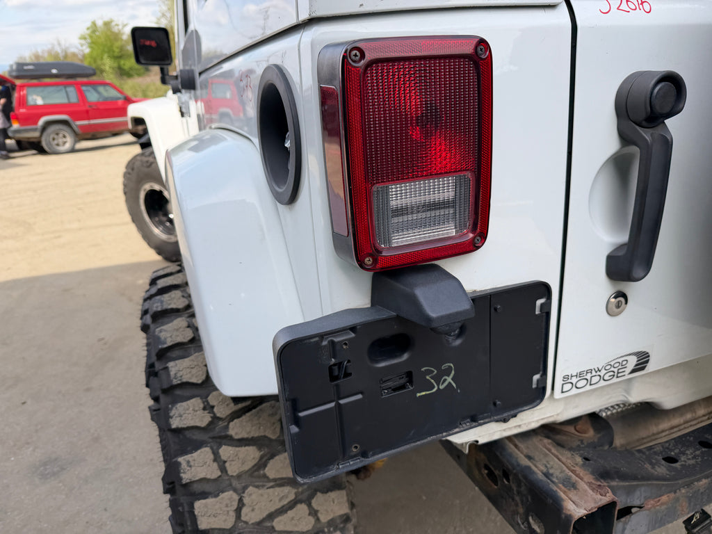 2015 Jeep Wrangler JK Unlimited Sahara 3.6 – J2616