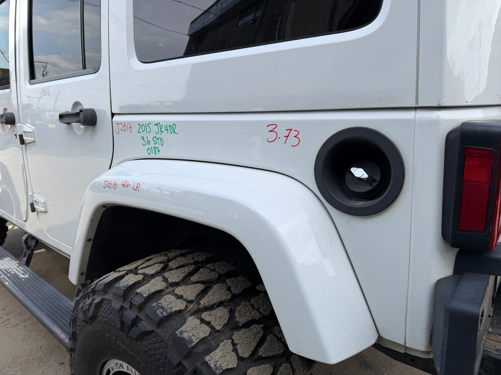 2015 Jeep Wrangler JK Unlimited Sahara 3.6 – J2616