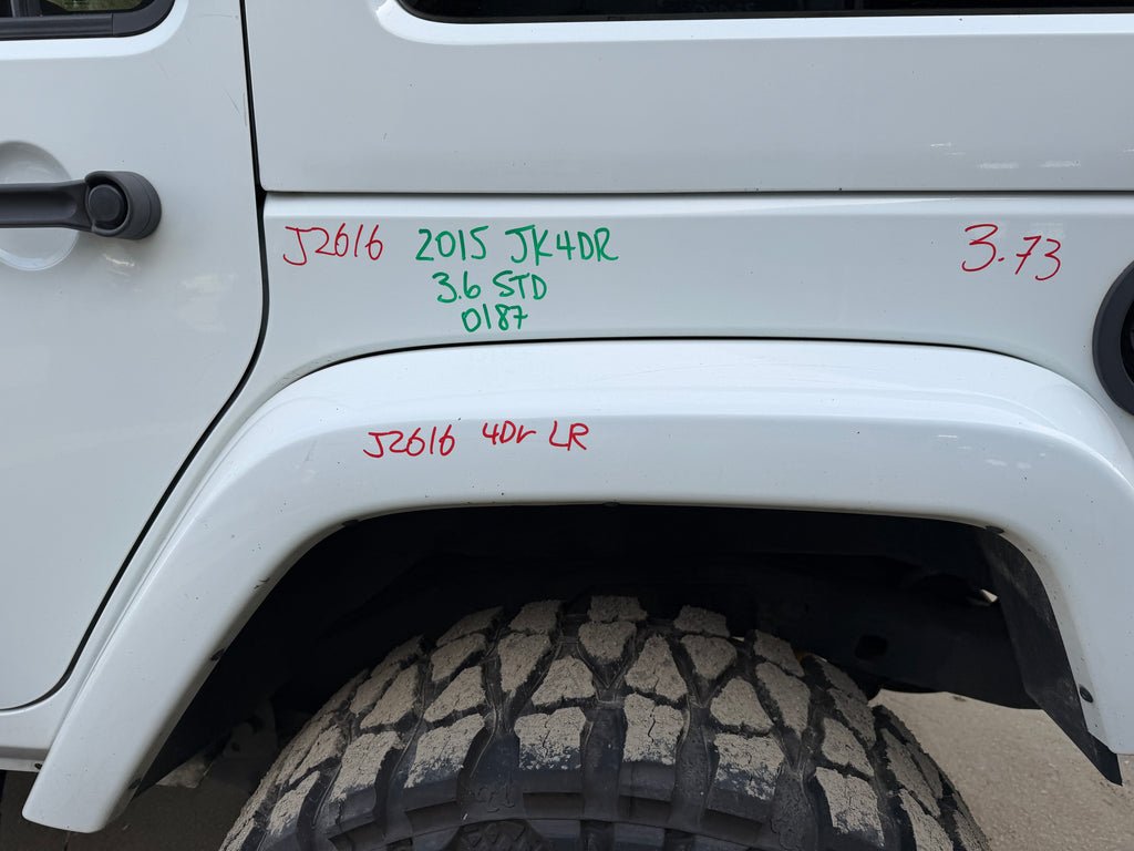 2015 Jeep Wrangler JK Unlimited Sahara 3.6 – J2616