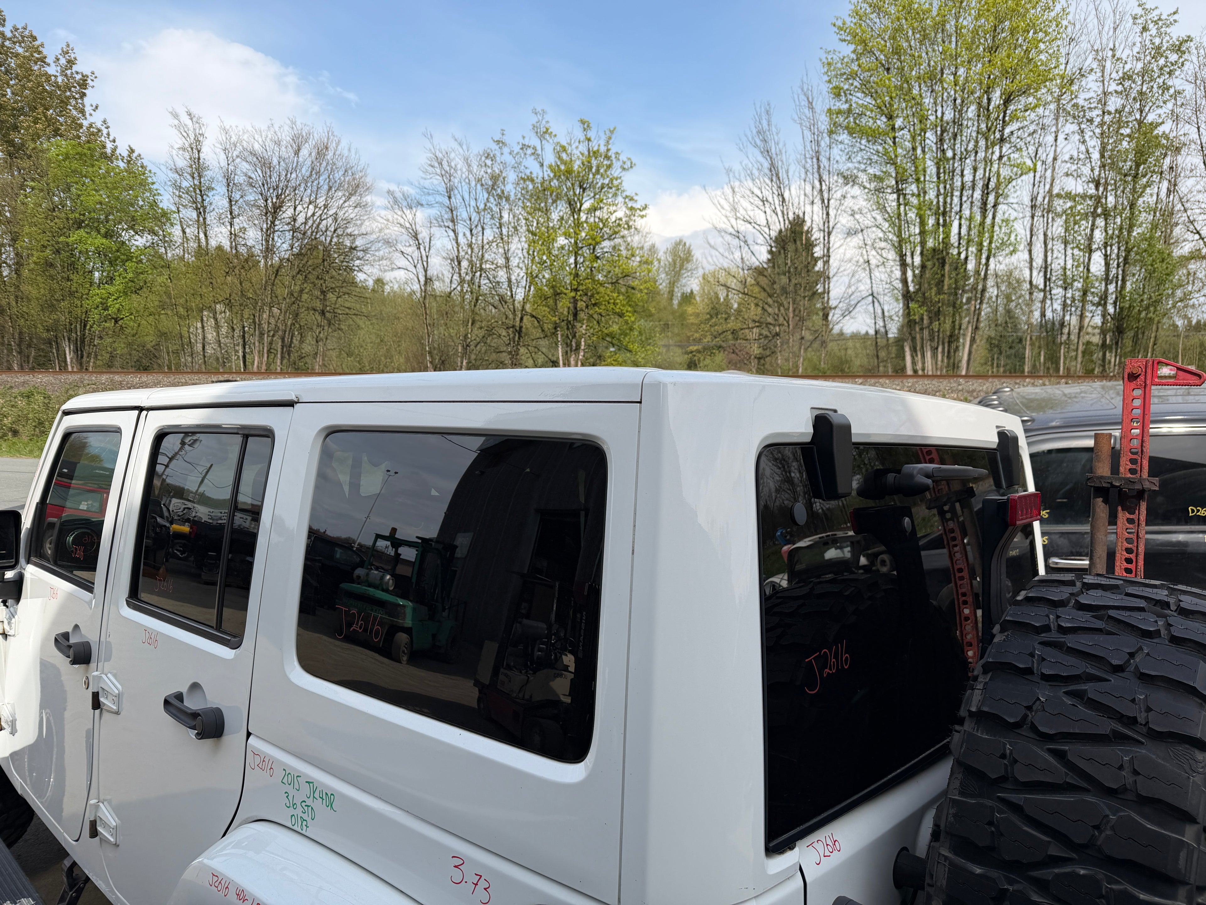 2015 Jeep Wrangler JK Unlimited Sahara 3.6 – J2616