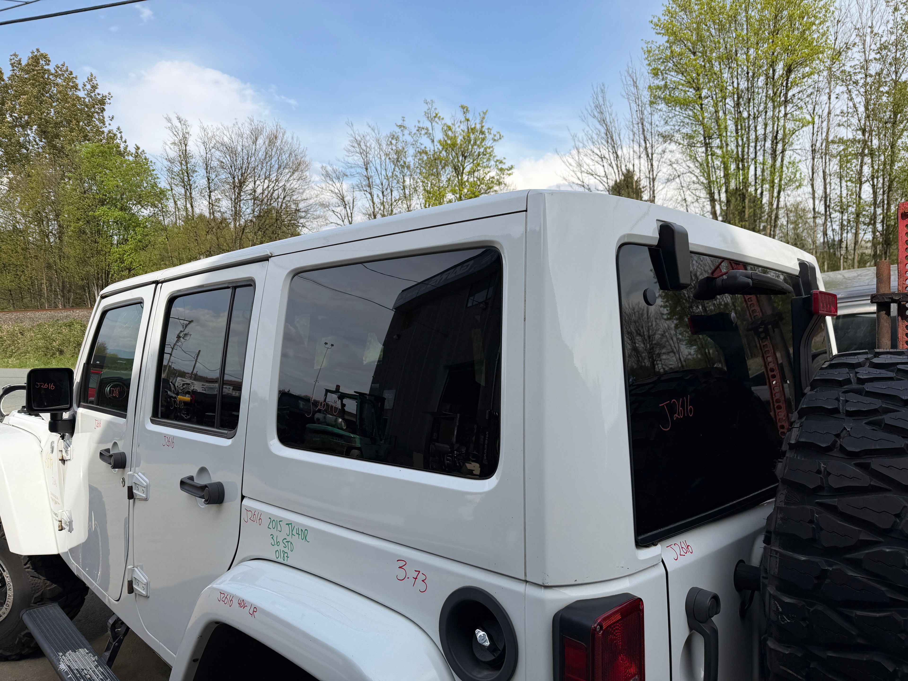 2015 Jeep Wrangler JK Unlimited Sahara 3.6 – J2616
