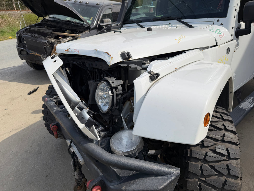2015 Jeep Wrangler JK Unlimited Sahara 3.6 – J2616